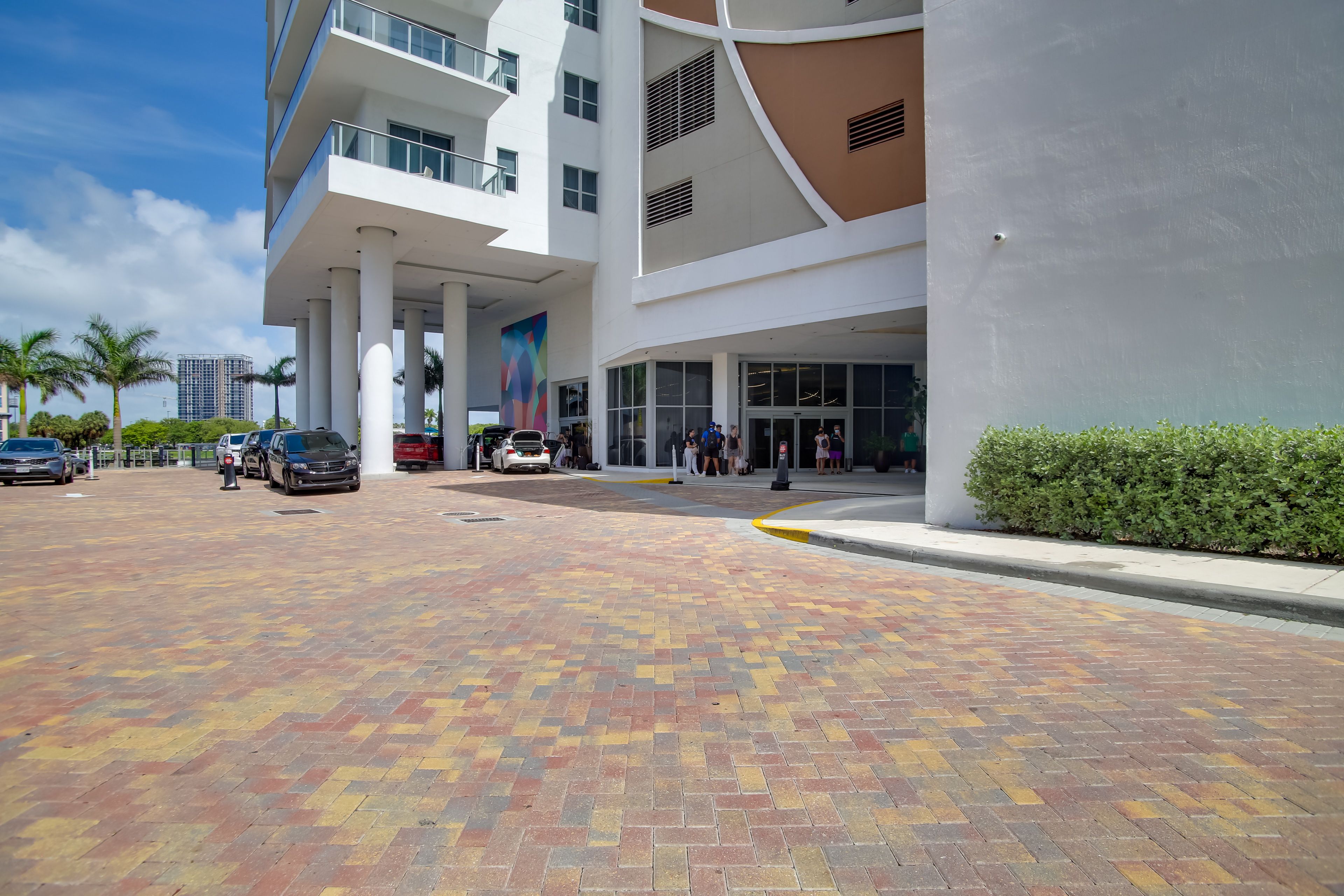 Parking | Valet Parking (1 Vehicle)