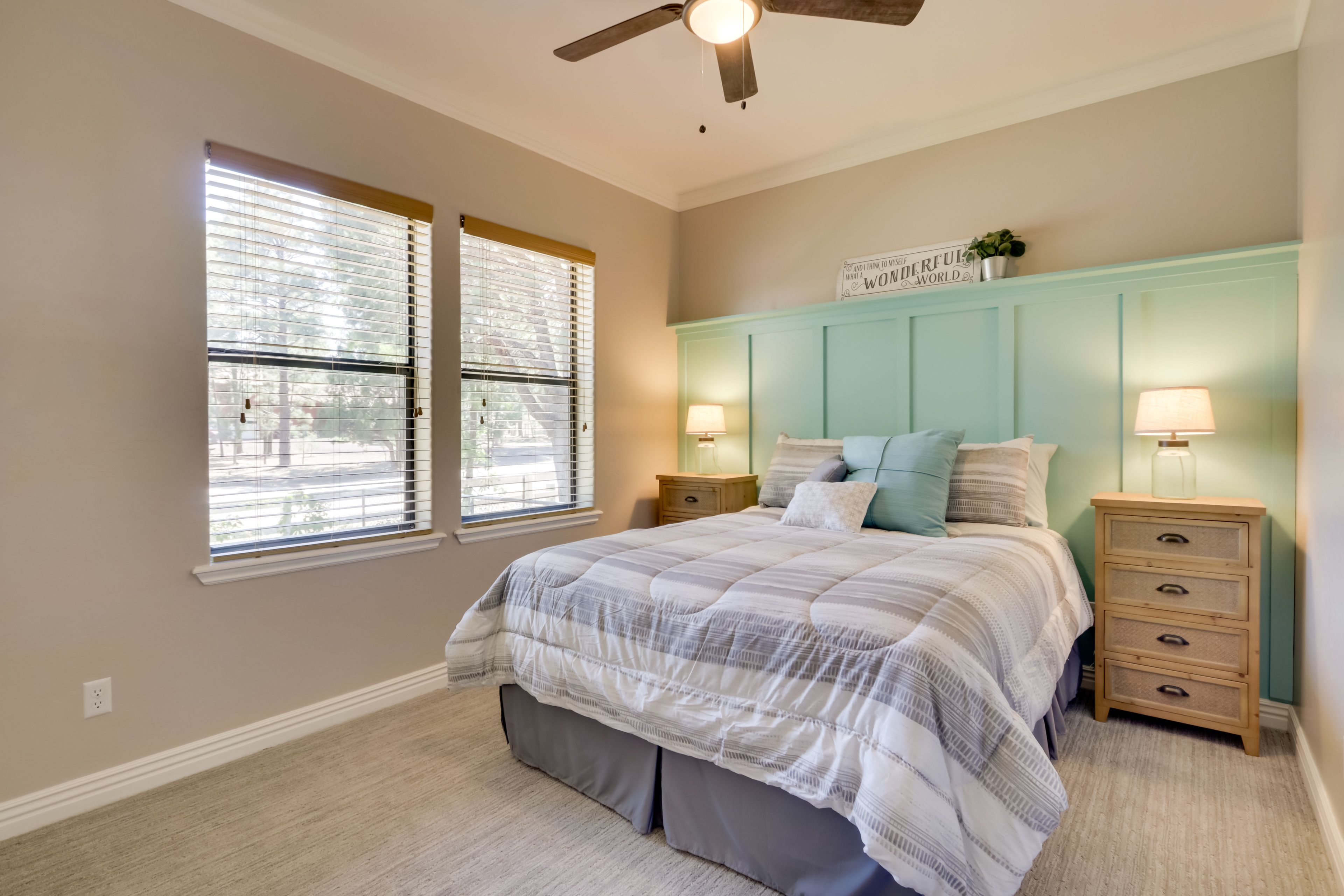 Bedroom 2 | Queen Bed