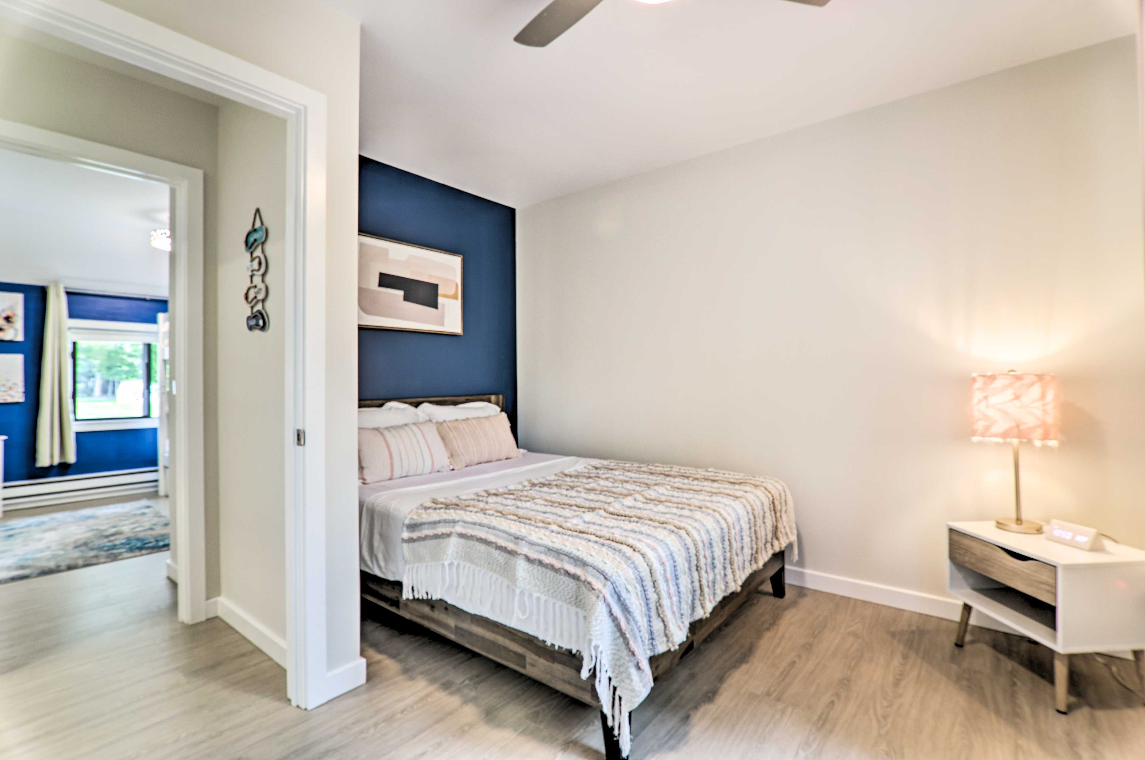 Bedroom 2 | 2nd Floor | Queen Bed