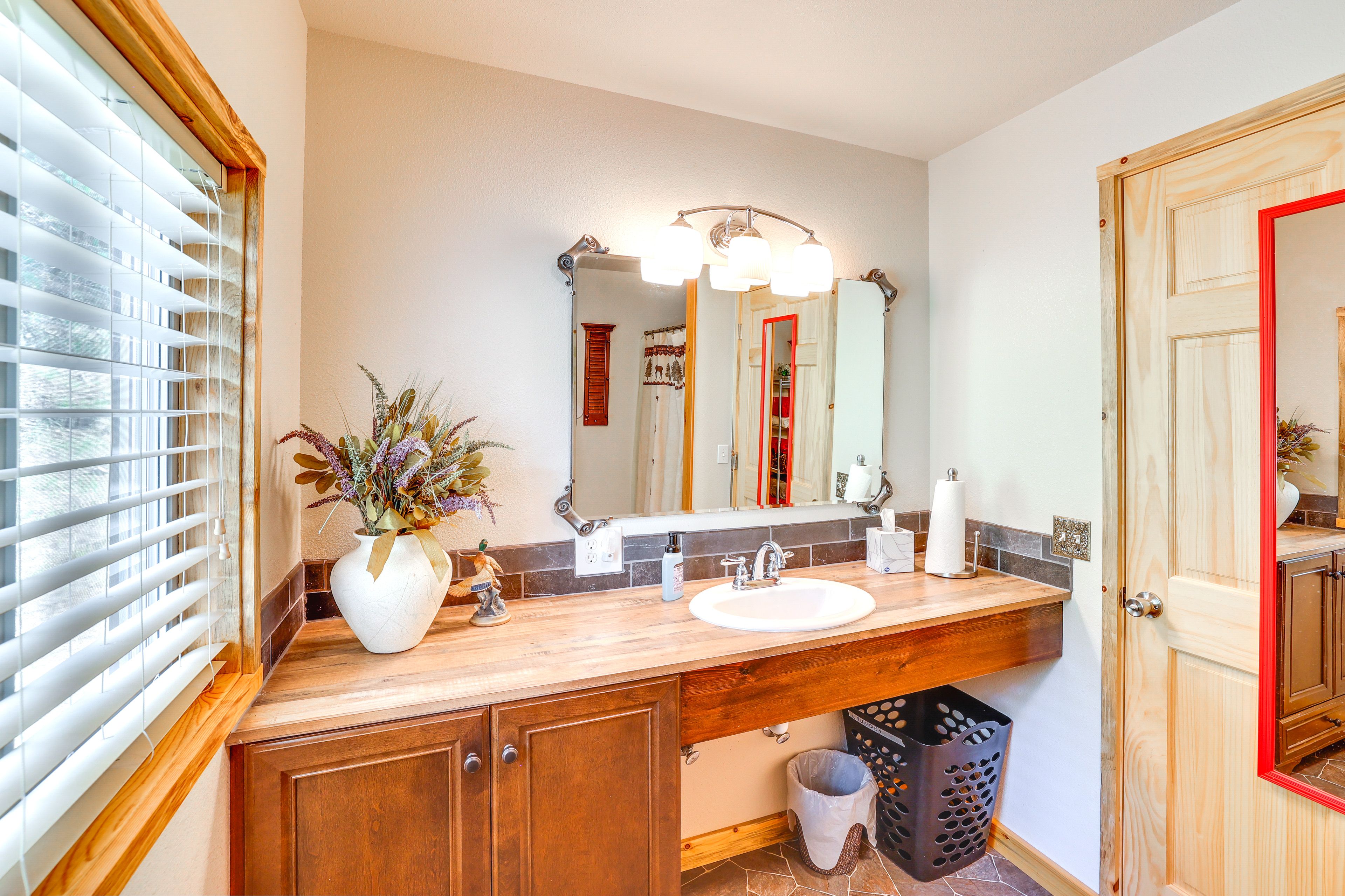 En-Suite Bathroom
