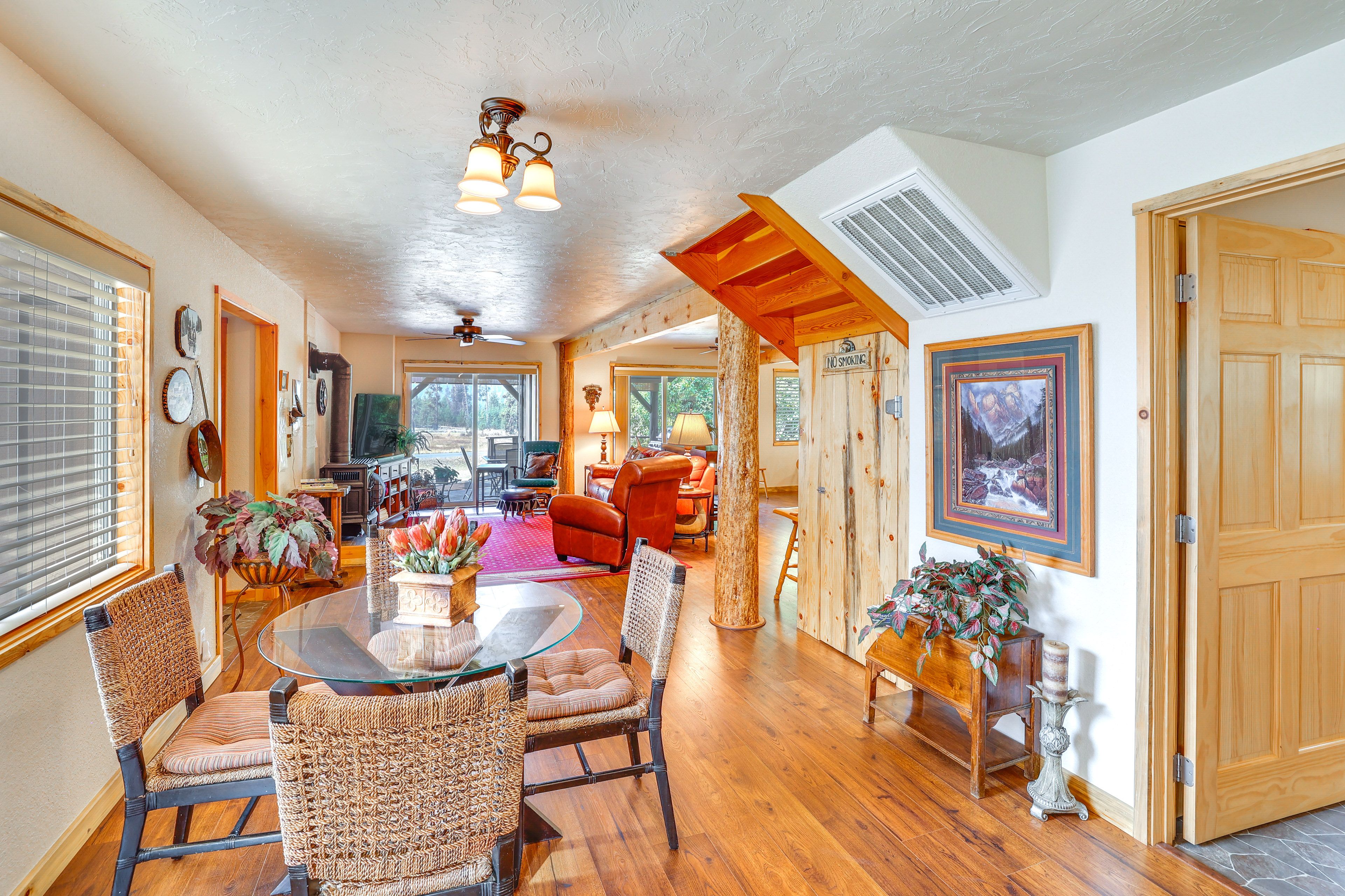 Additional Dining Area | 1st Floor