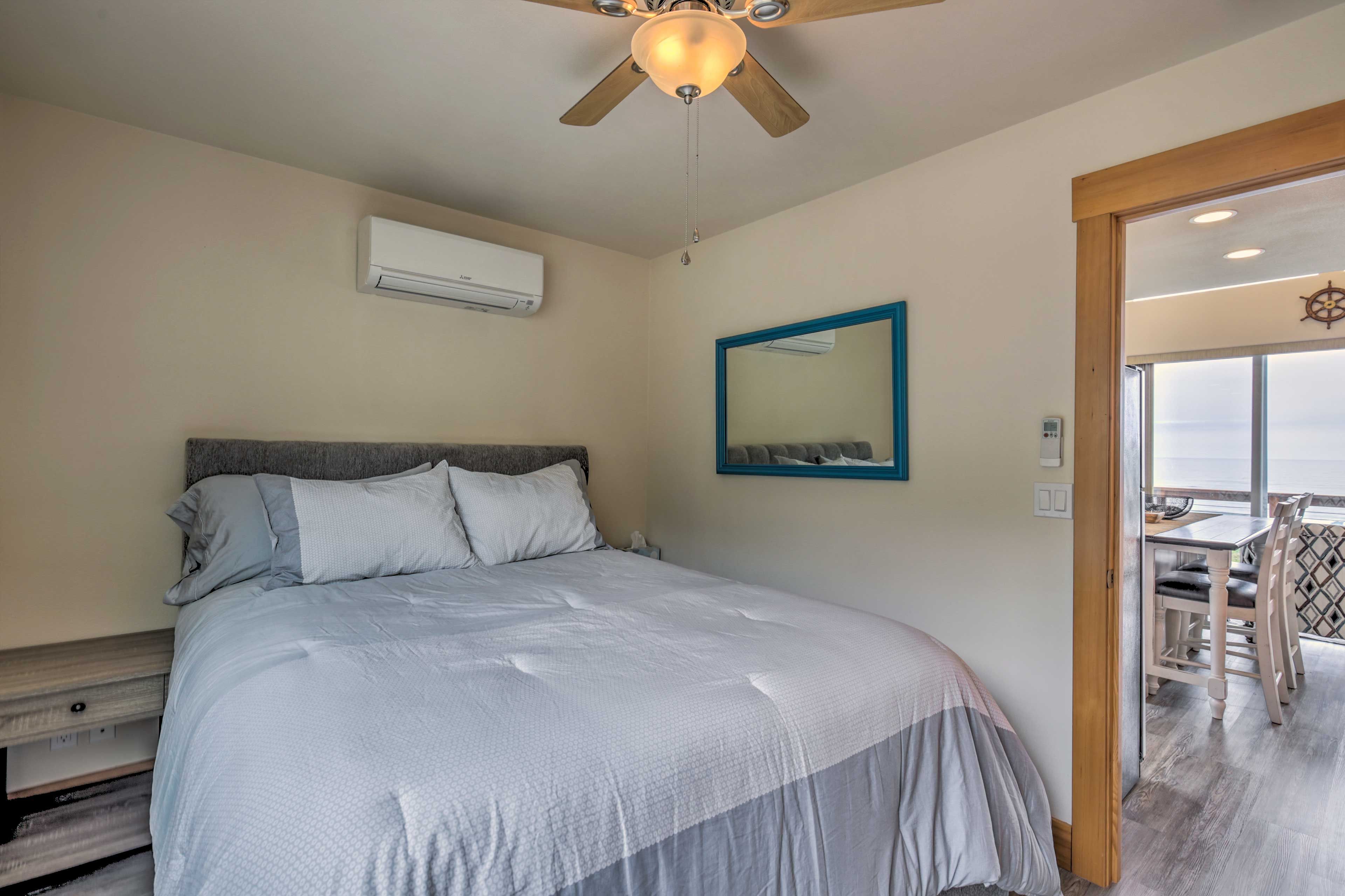 Bedroom 1 | Linens Provided