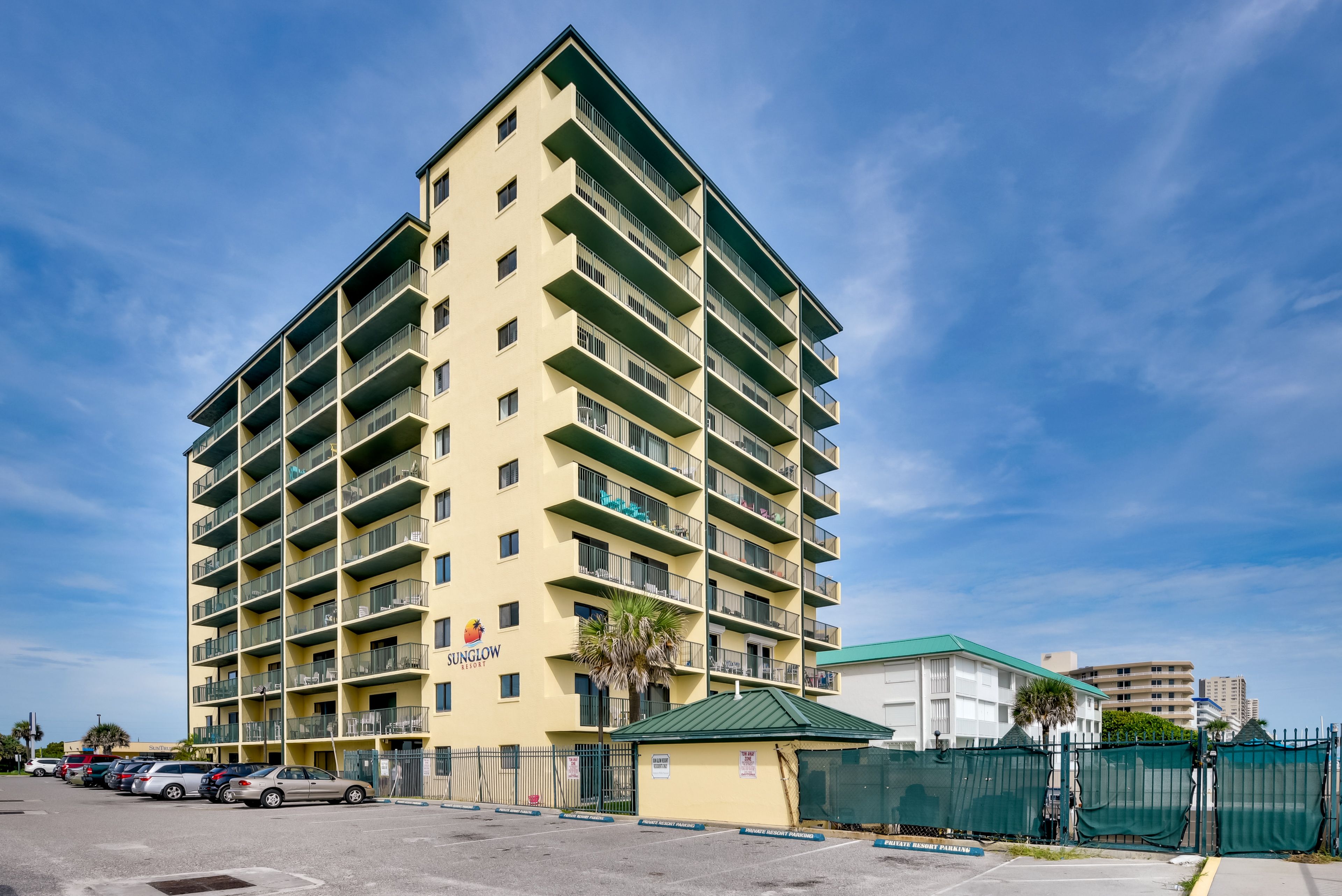 Condo Exterior | Community Lot Parking (1 Vehicle)
