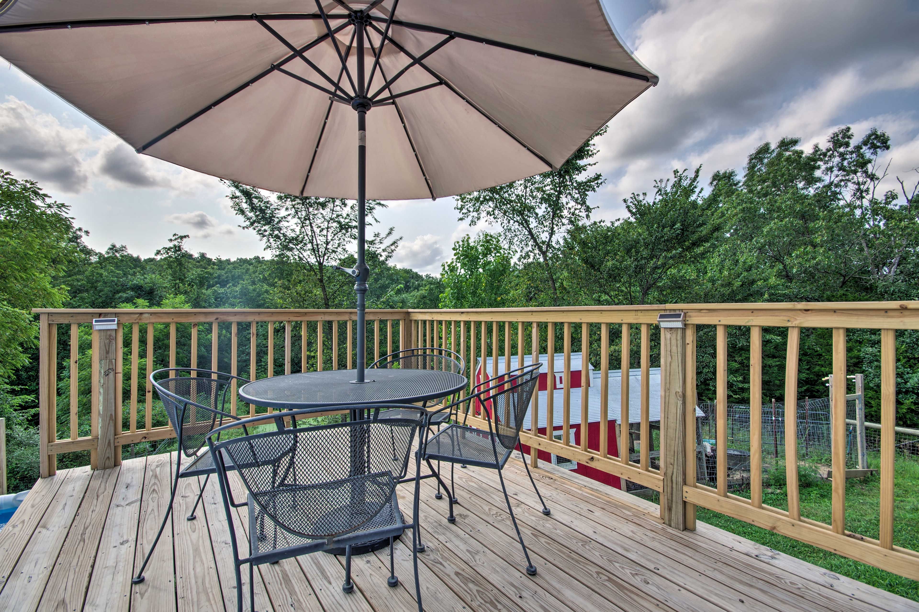 Shared Outdoor Dining Area