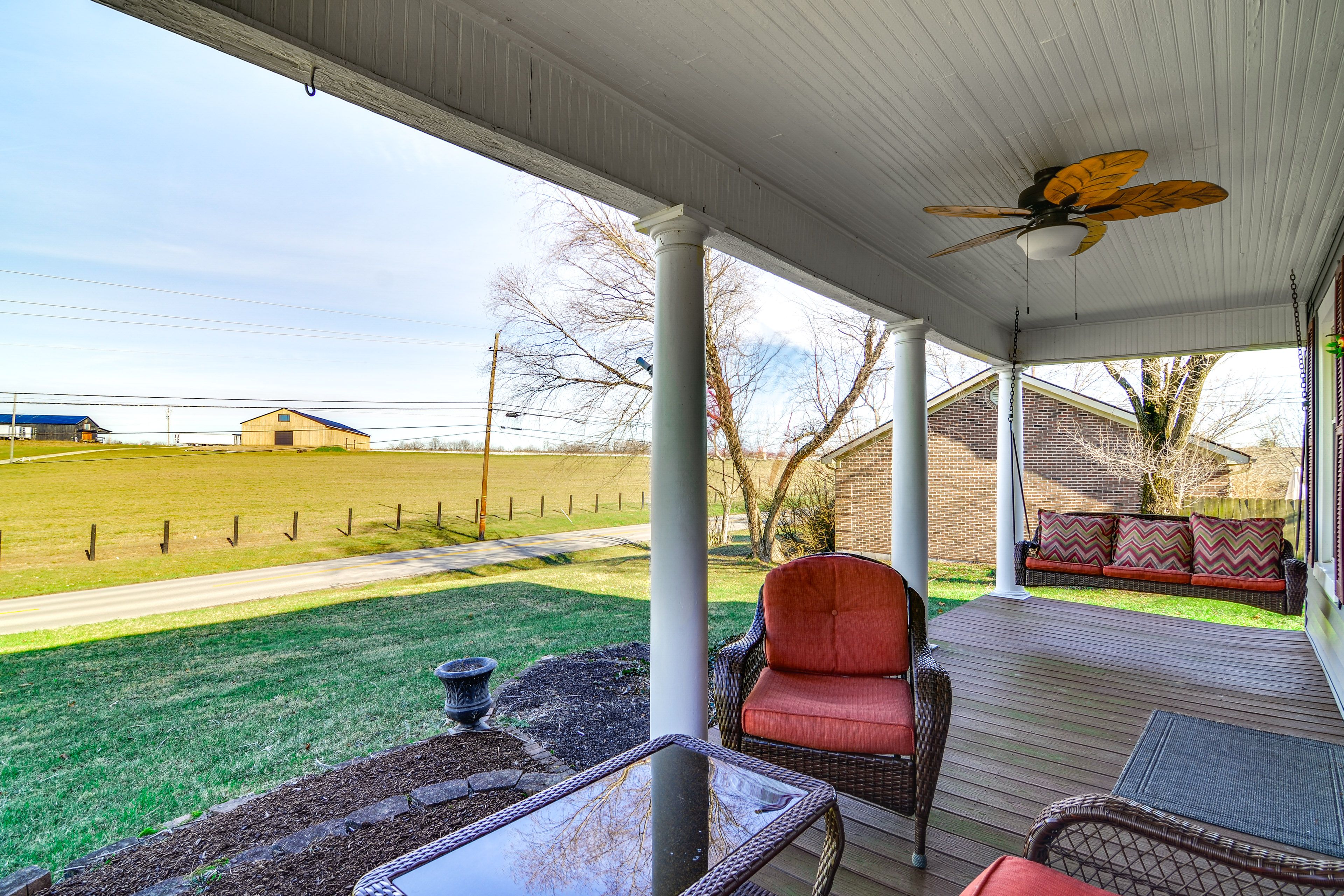 Front Porch | Swing | Seating