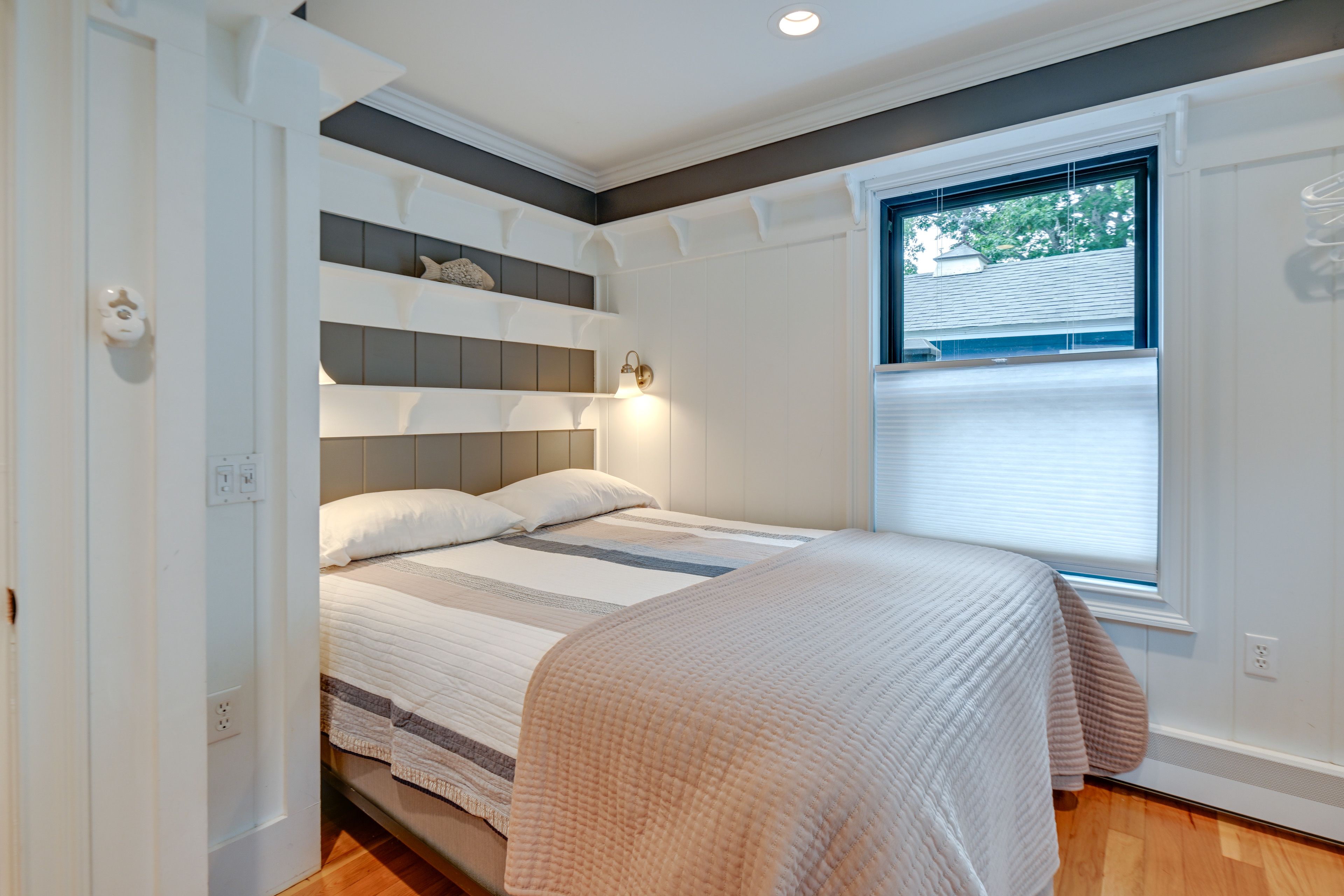 Bedroom 2 |  Queen Bed | Main Level