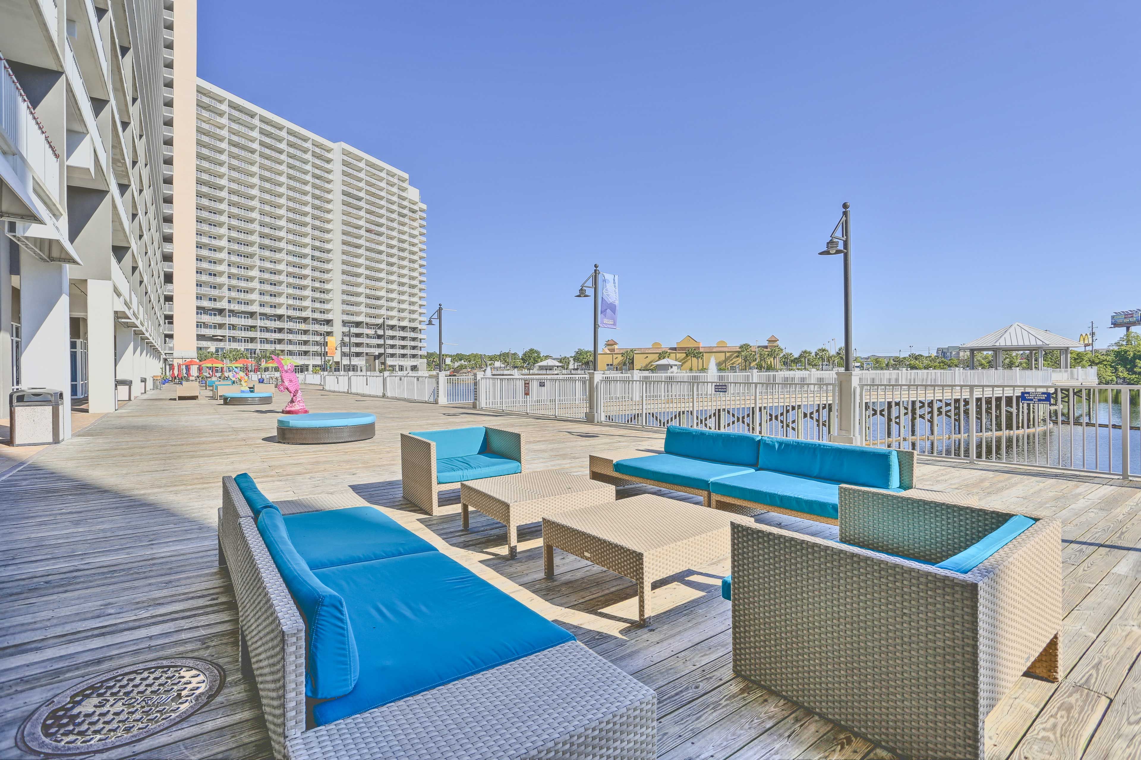 Laketown Wharf