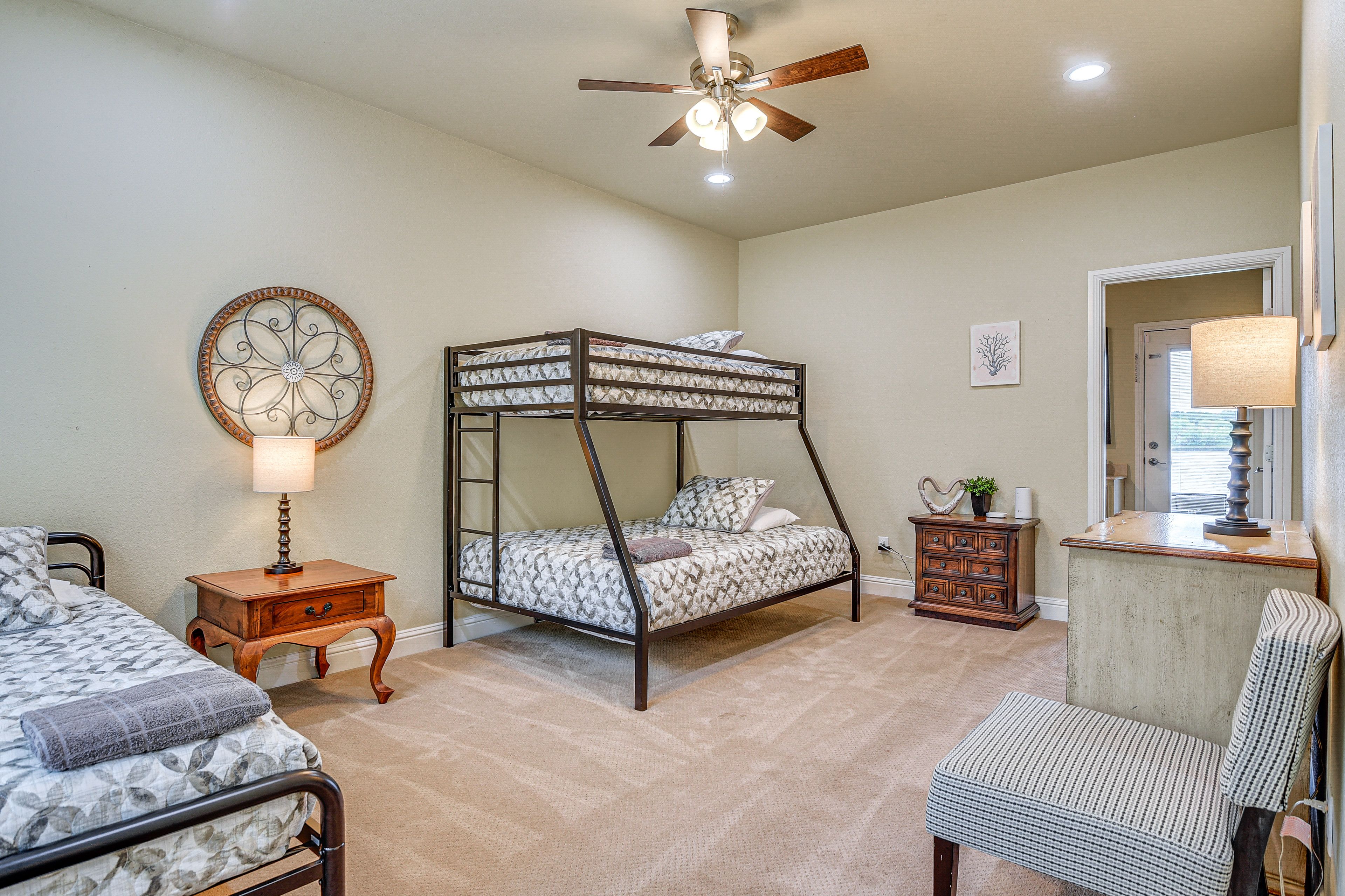 Bedroom 3 | Twin/Full Bunk Bed | Twin Bed