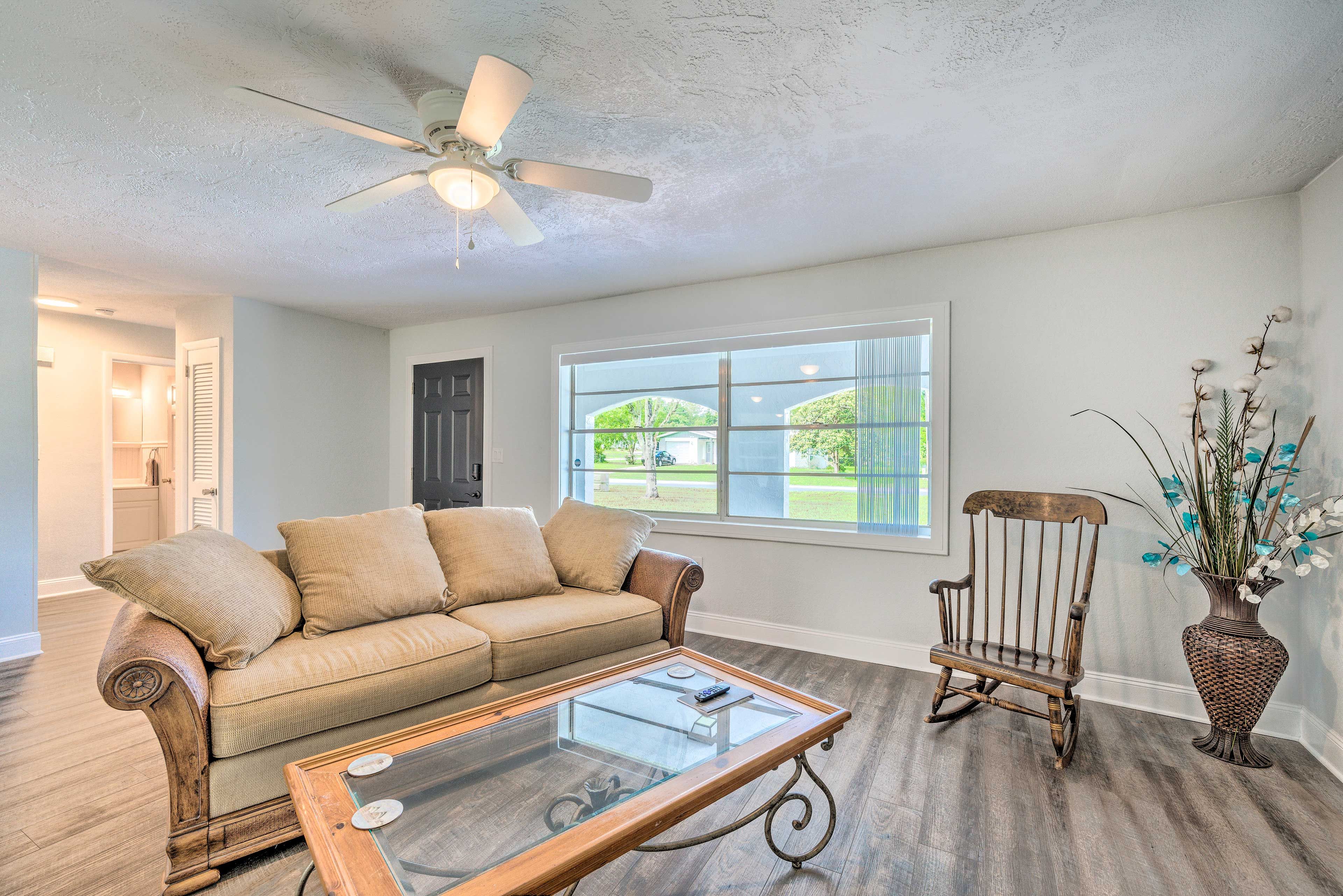 Living Room | Keyless Entry