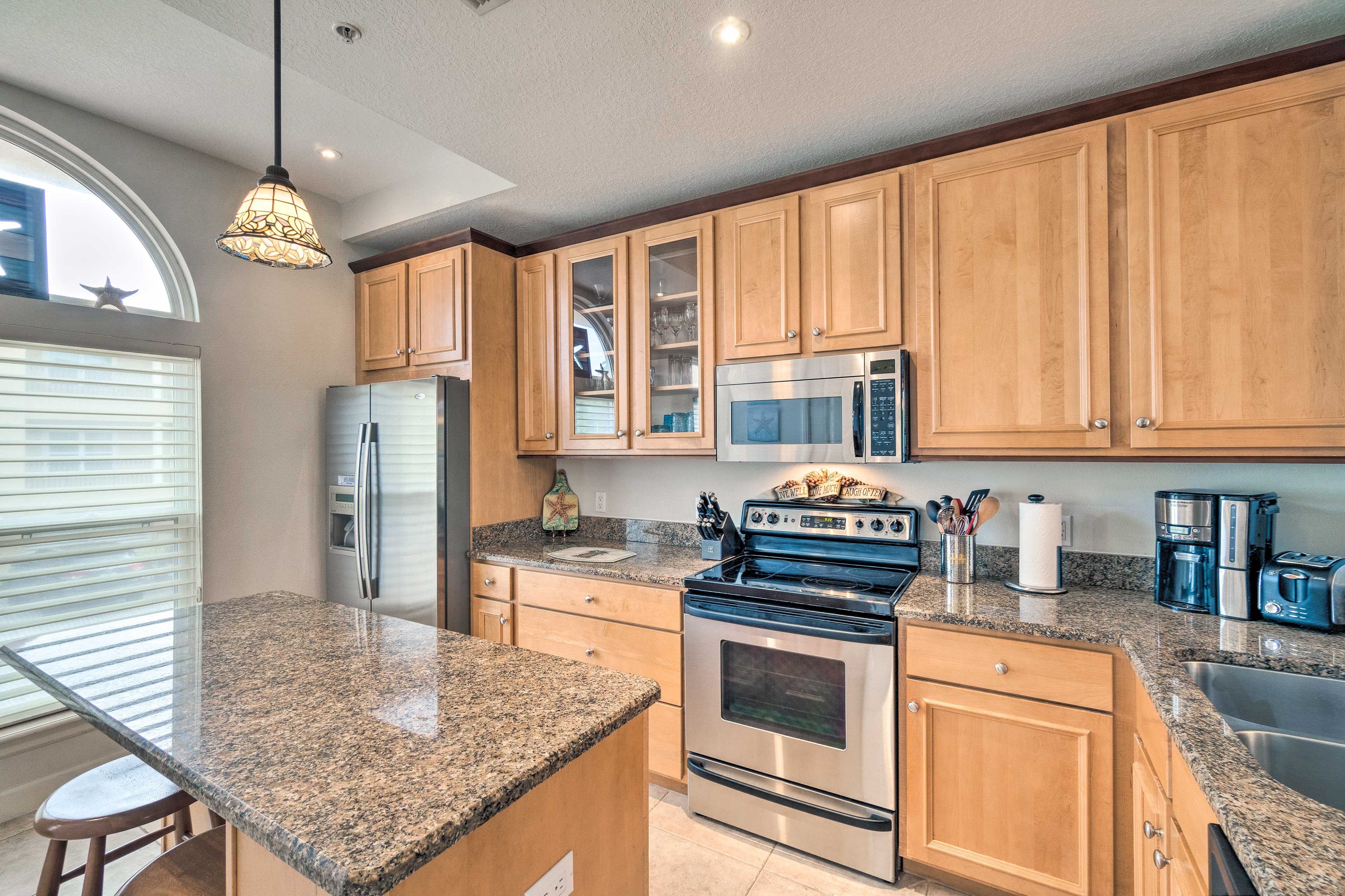 Kitchen | Dishware/Flatware | Pots/Pans