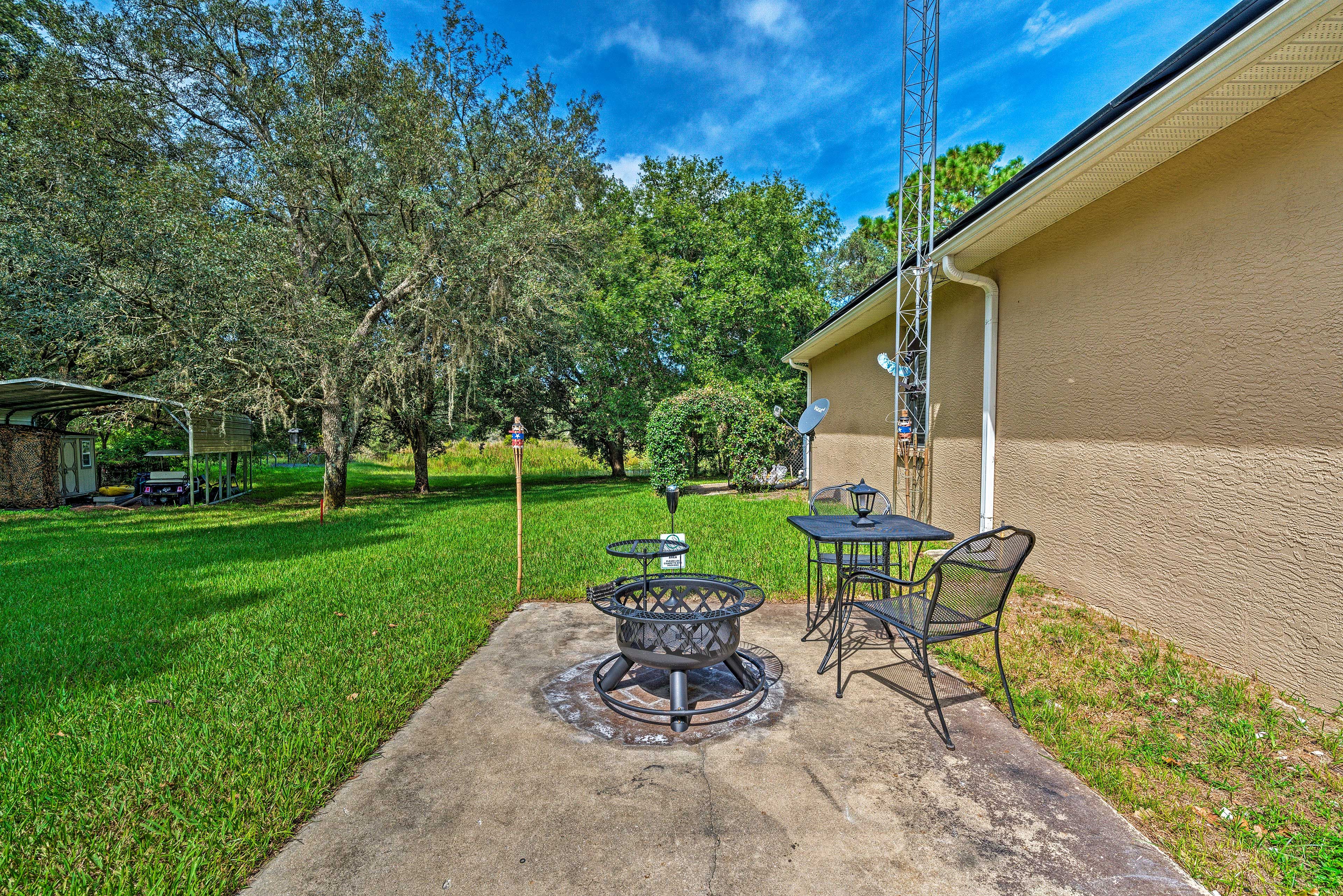 Patio | Charcoal Fire Pit (Charcoal Not Provided)