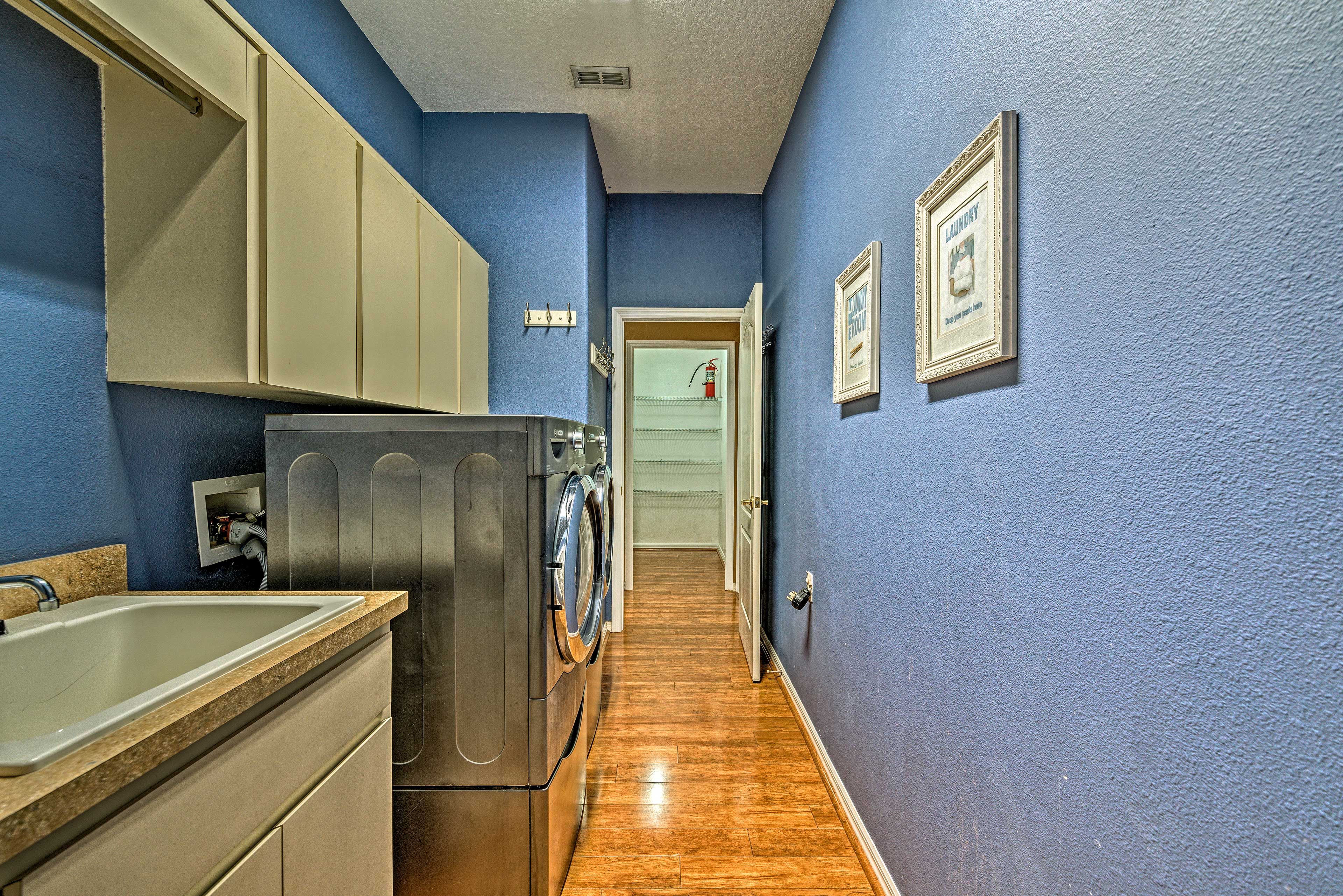 In-Unit Laundry | High-Efficiency Washer & Dryer