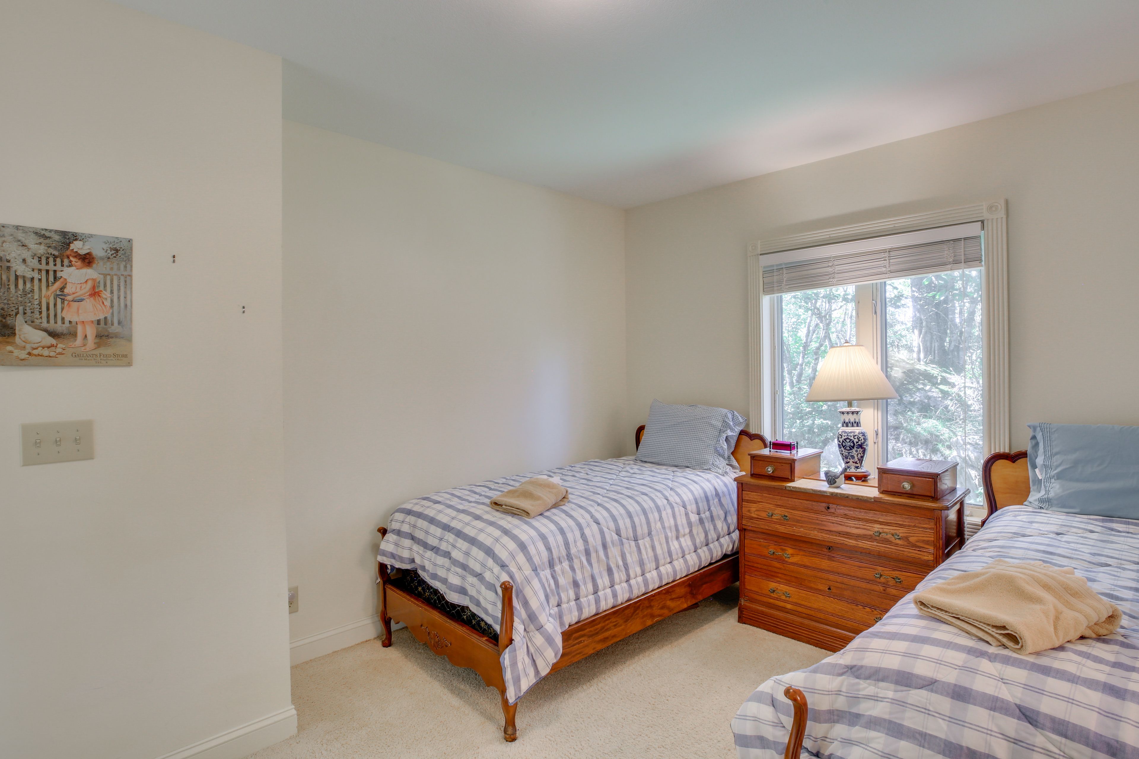 Bedroom 4 | 2 Twin Beds | 1st Floor