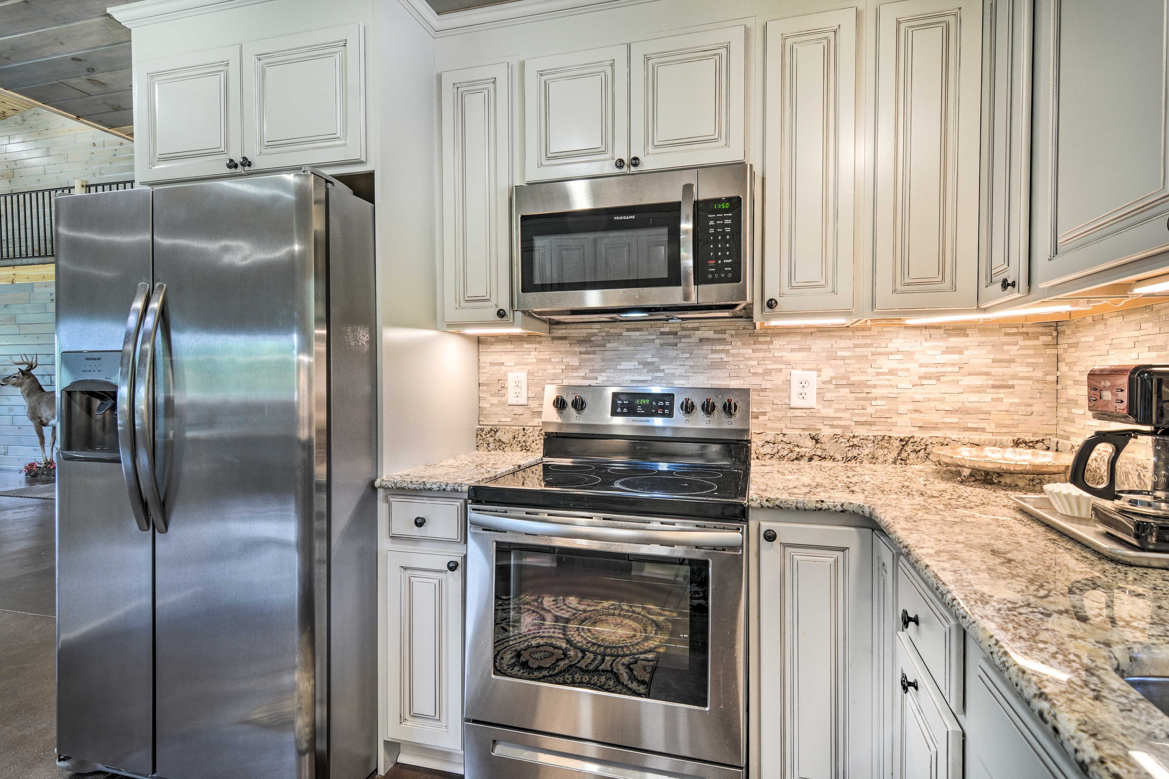 Fully Equipped Kitchen | Pots & Pans