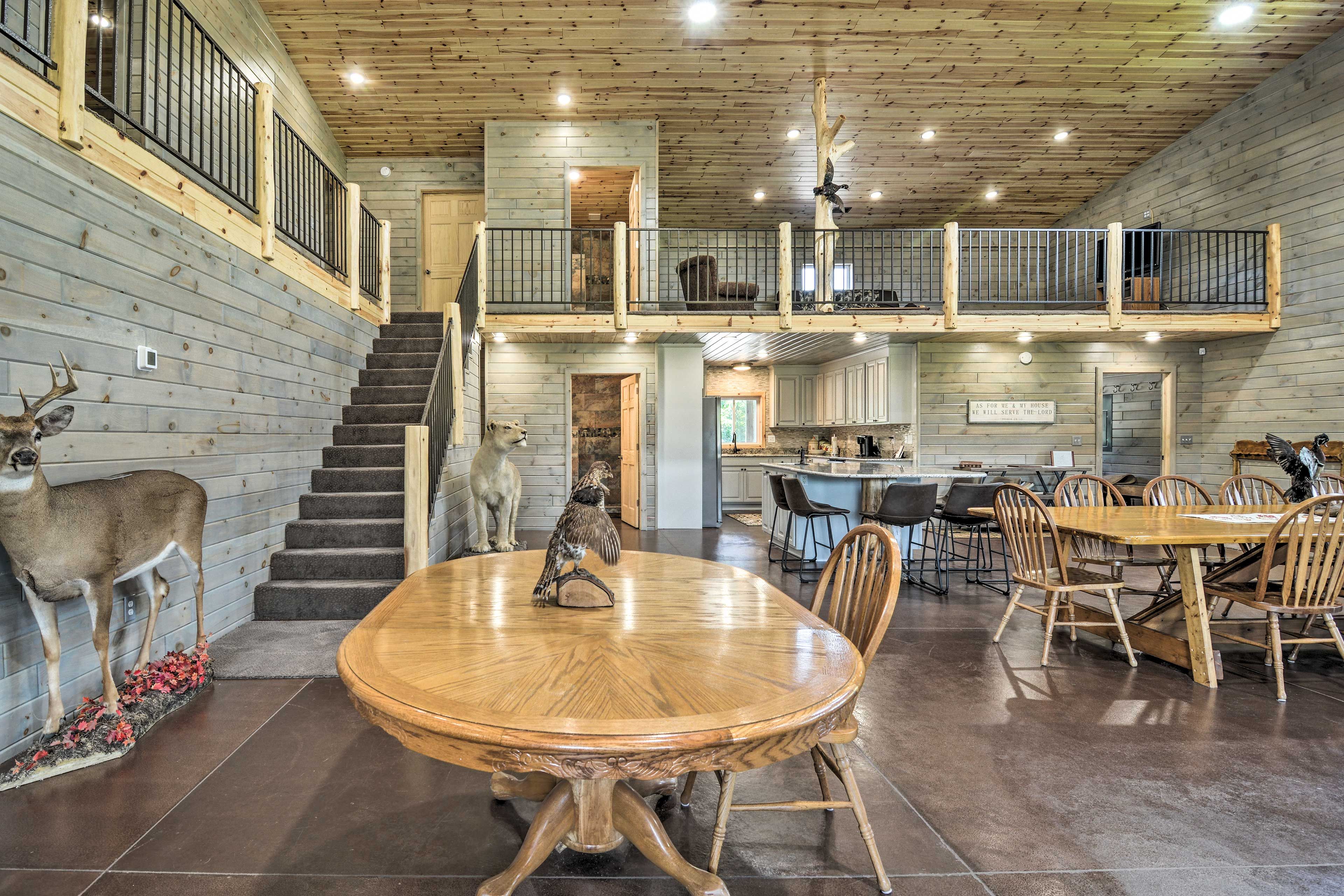 Dining Area | Dishware & Flatware