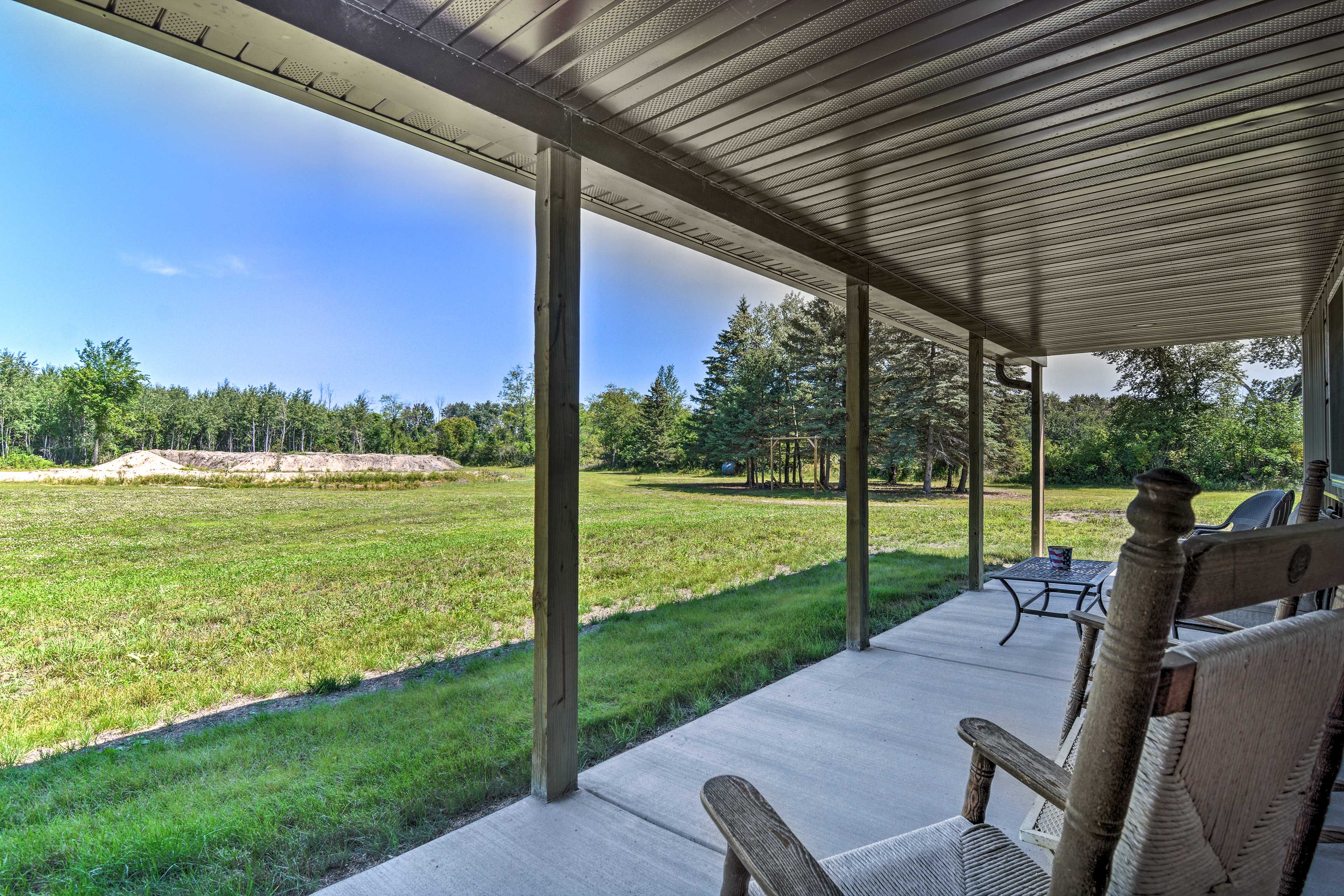Au Gres Vacation Rental | 10BR | 2BA | 3,600 Sq Ft | Stairs Optional | Free WiFi
