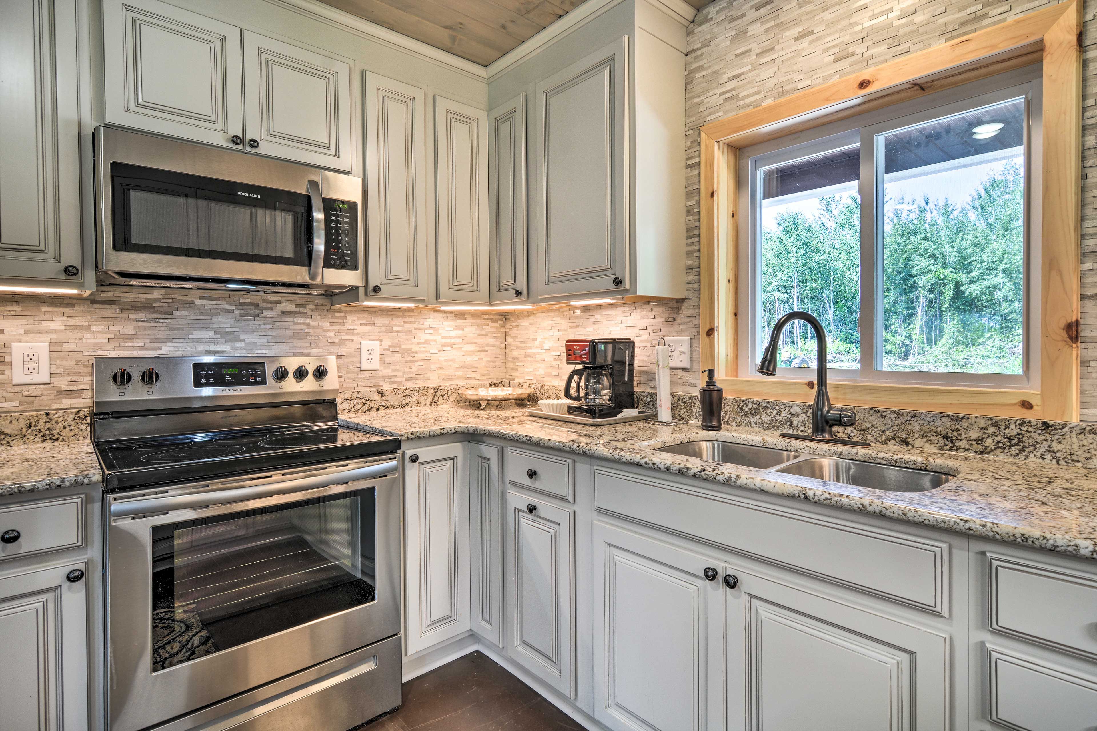 Fully Equipped Kitchen | Keurig Coffee Maker