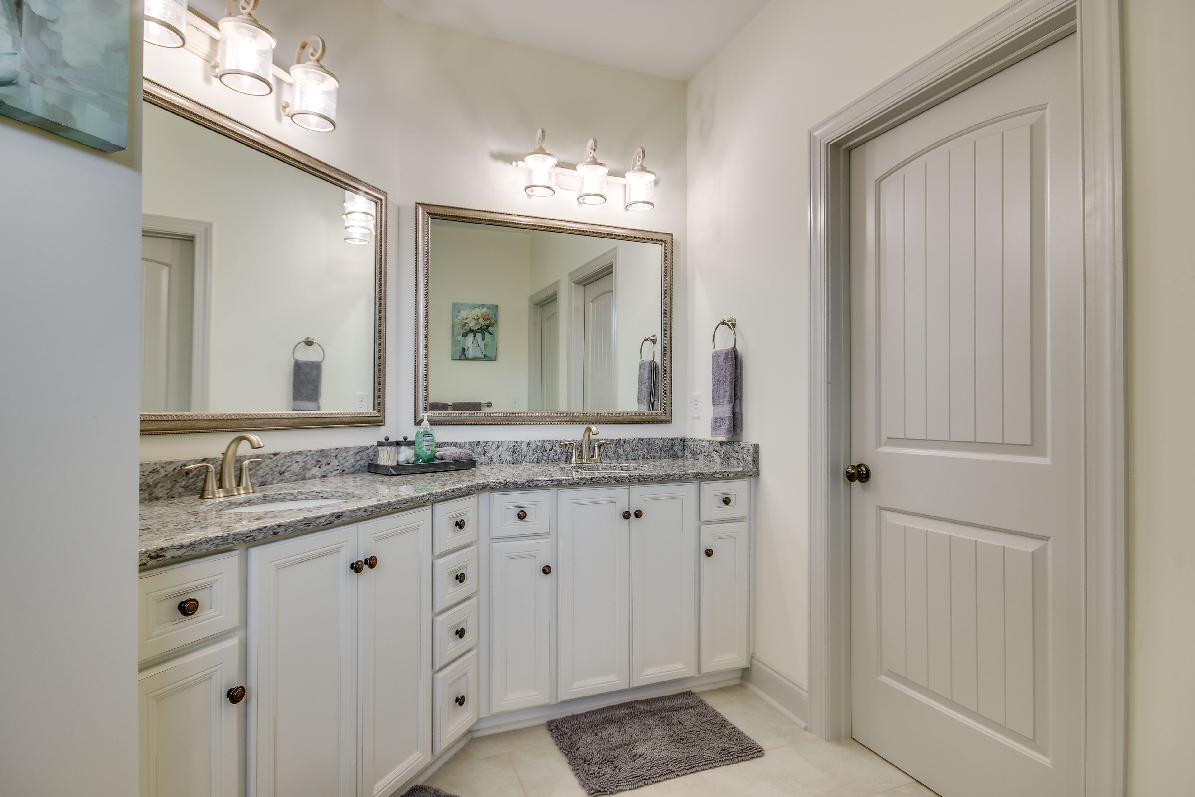 En-Suite Bathroom