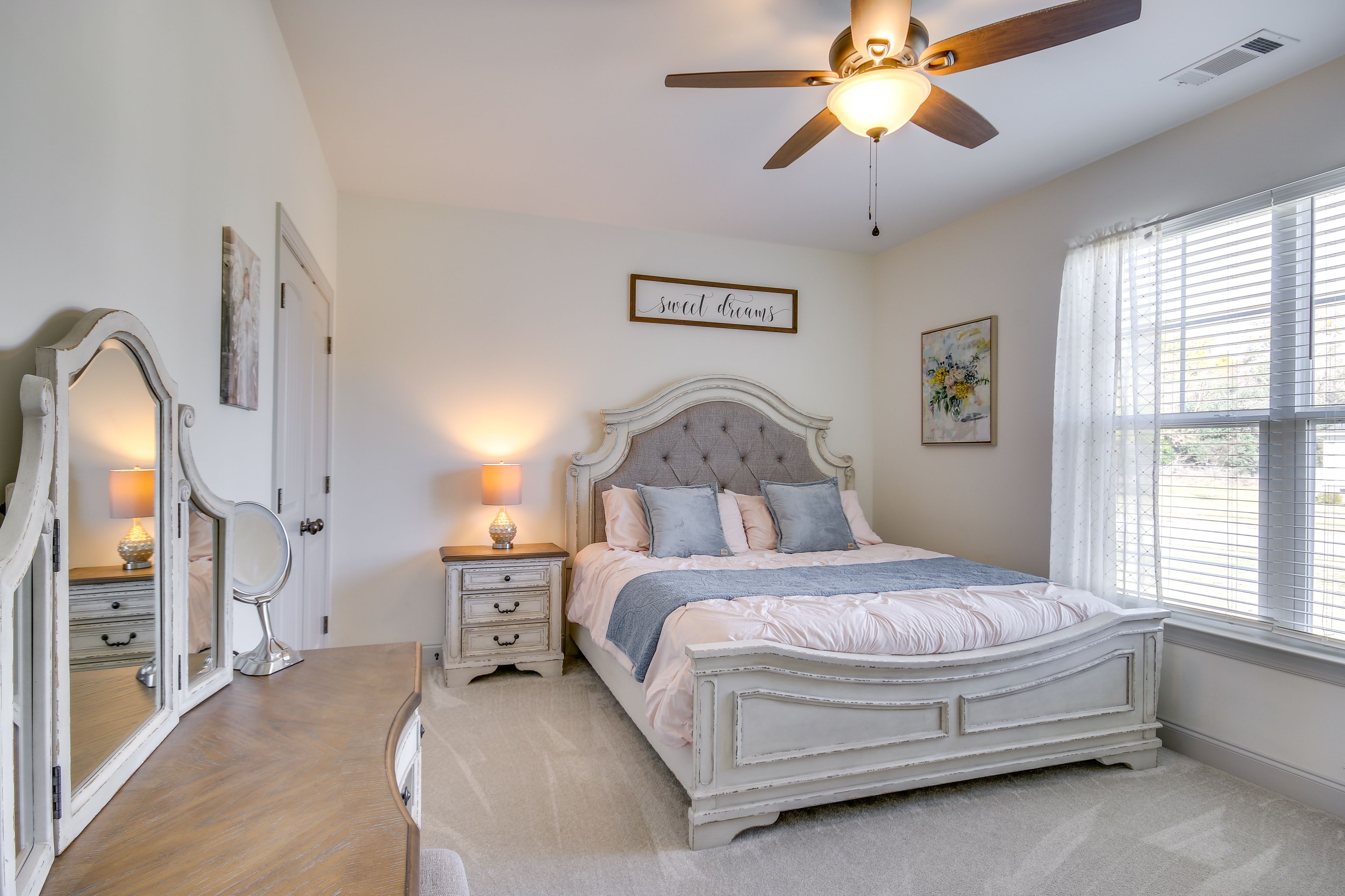 Bedroom 2 | King Bed