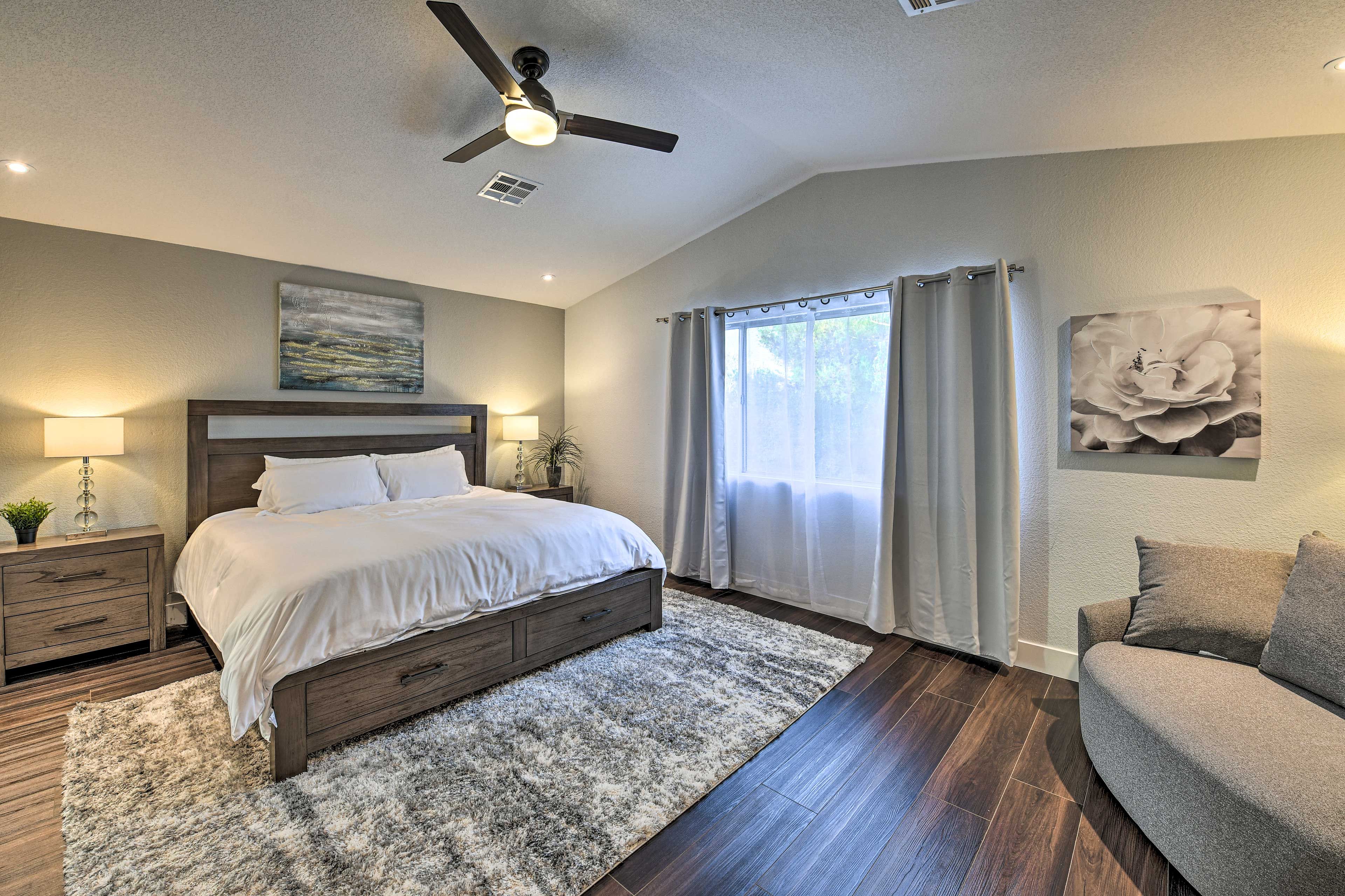 Bedroom 1 | King Bed | 2nd Floor