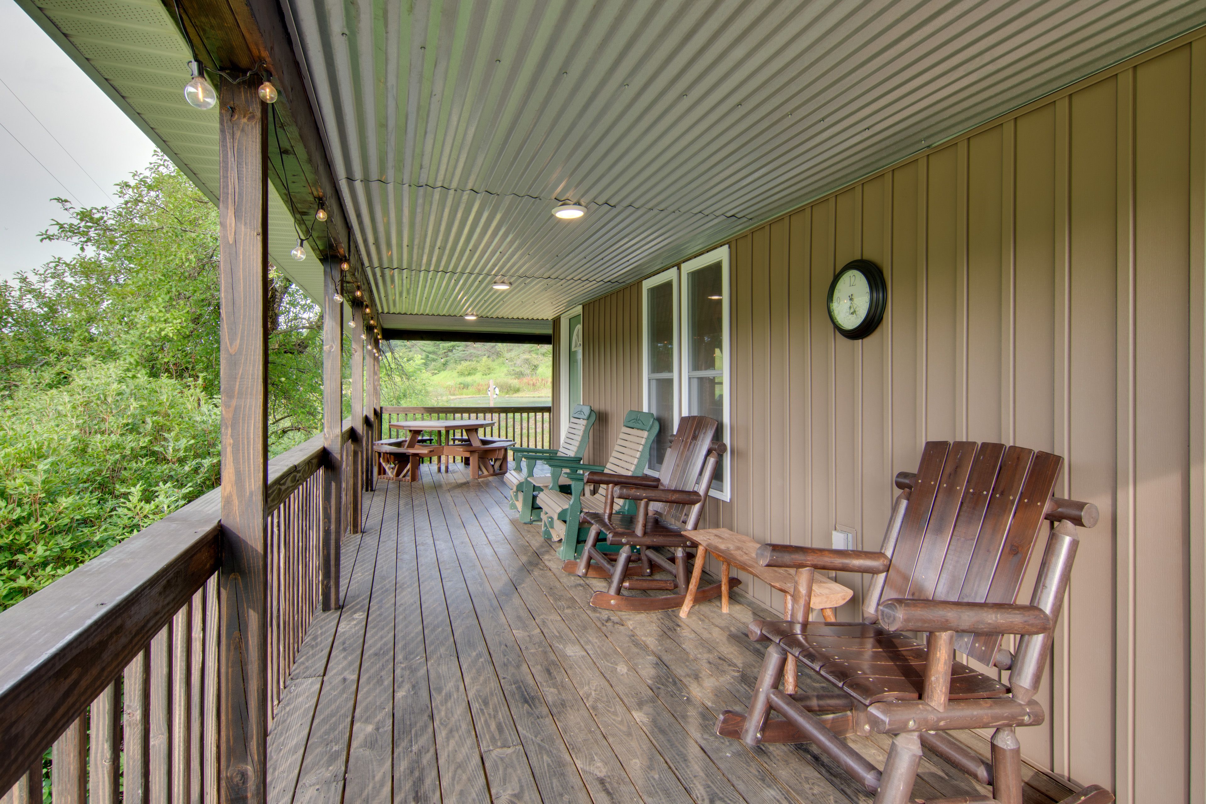 Wraparound Porch | Gas Grill