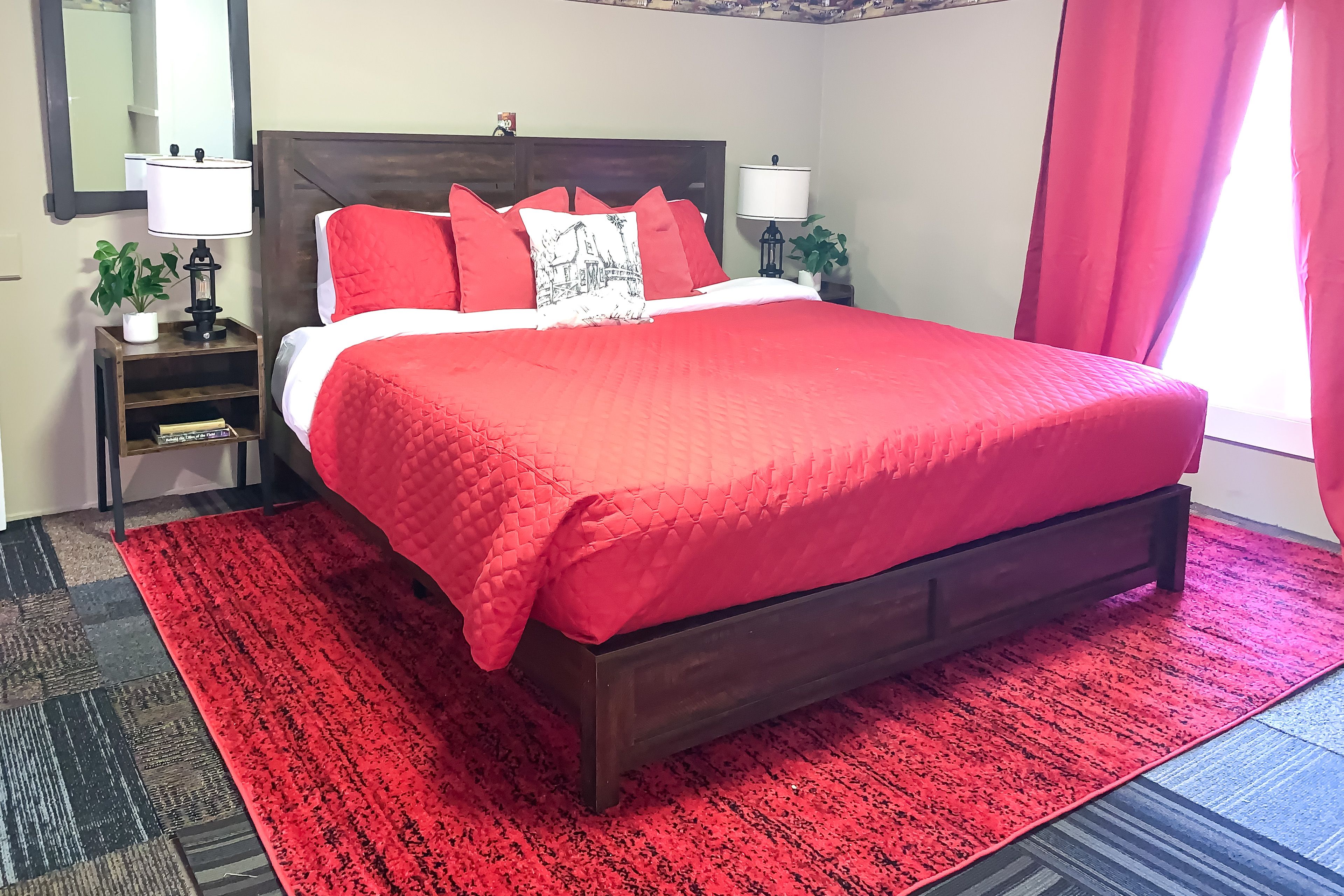 Bedroom 3 | King Bed | 2nd Floor