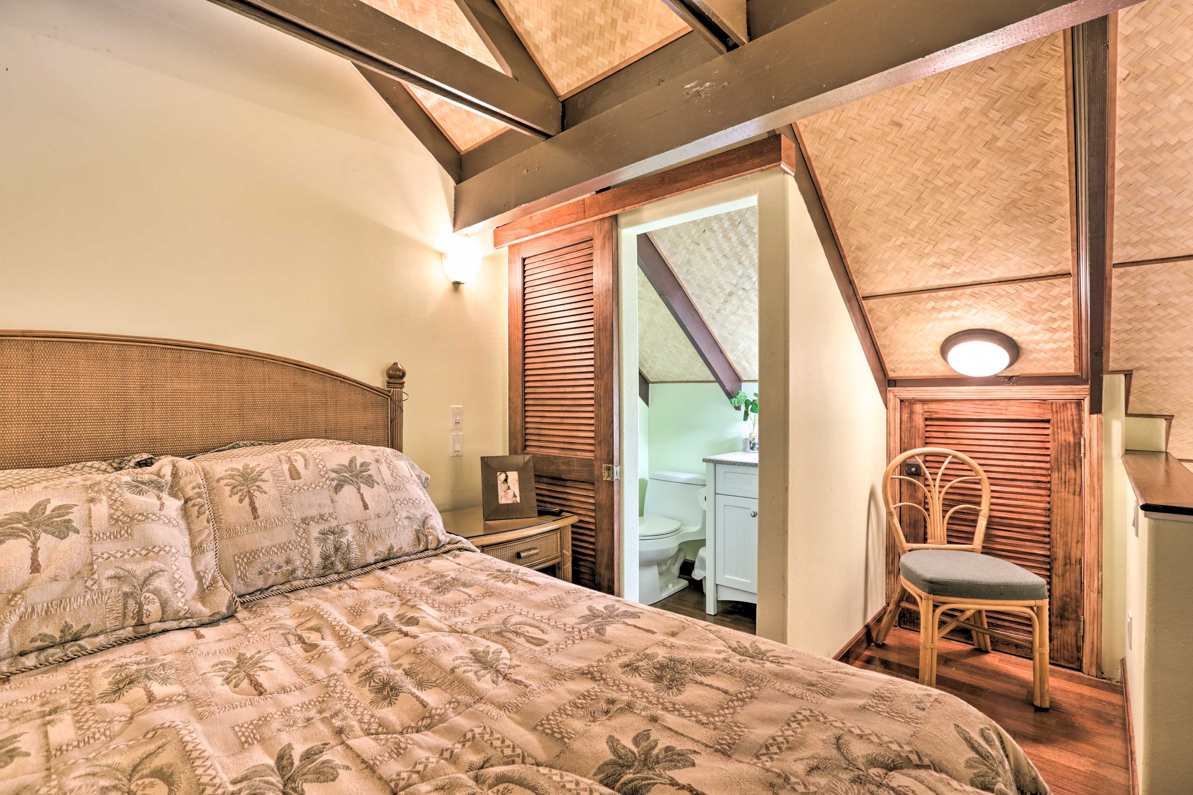 Bedroom | En-Suite Bathroom
