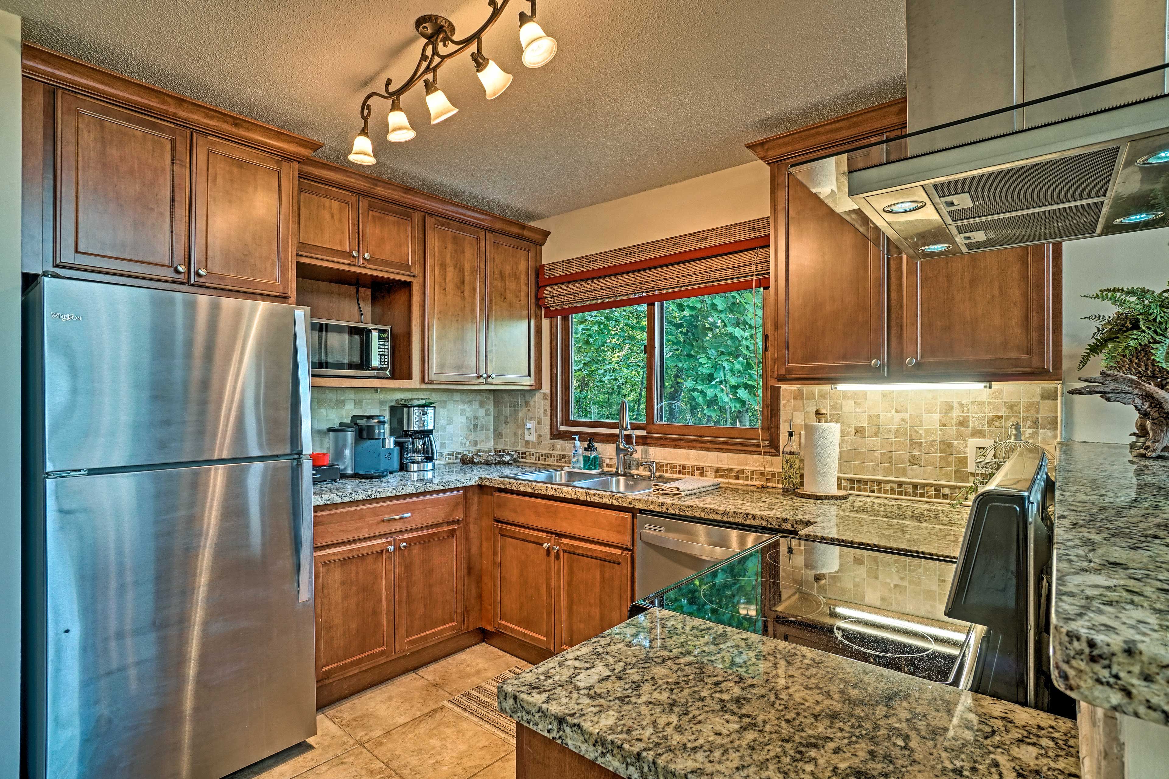 Fully Equipped Kitchen | Cooking Basics Provided