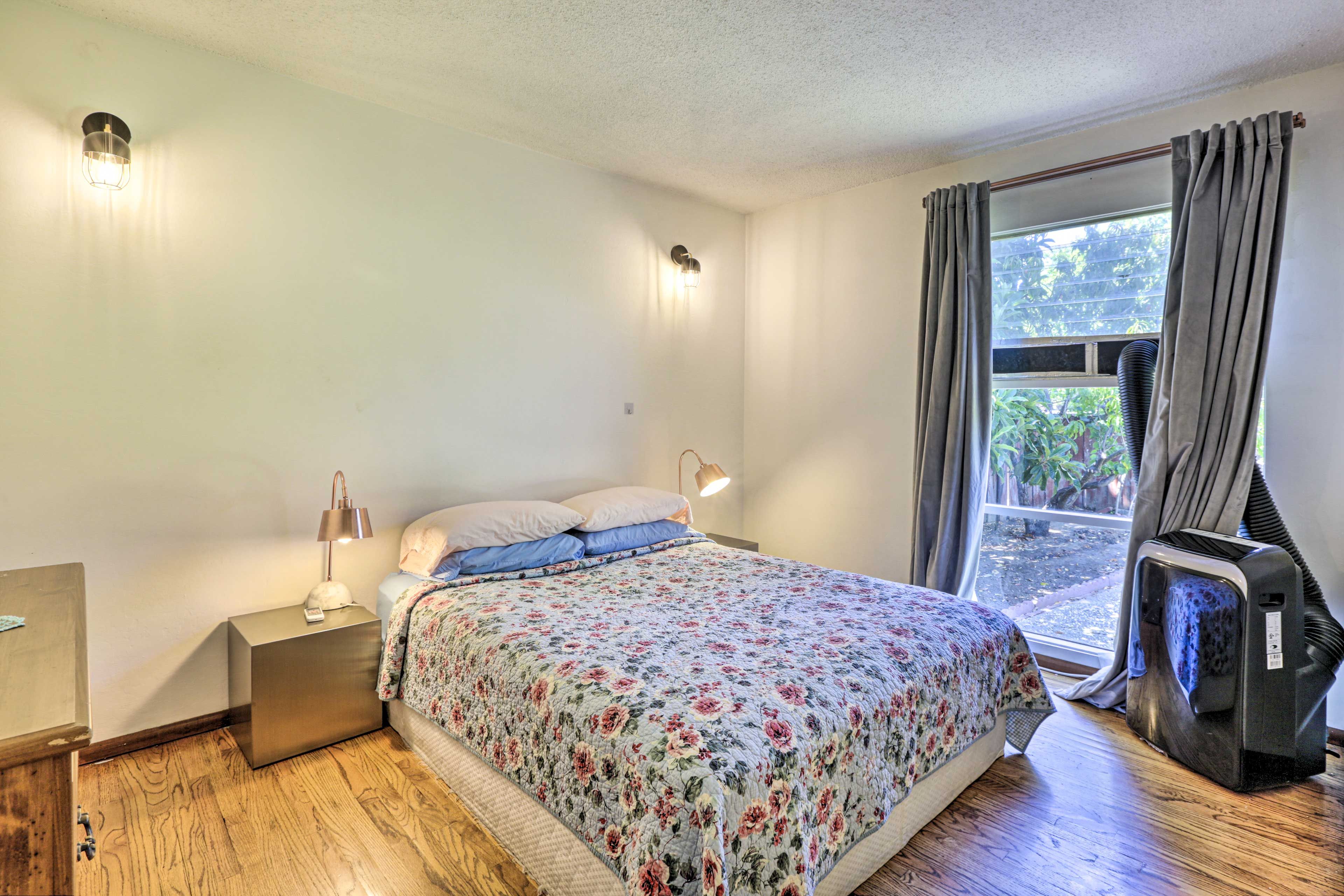 Bedroom 1 | Queen Bed | Linens Provided