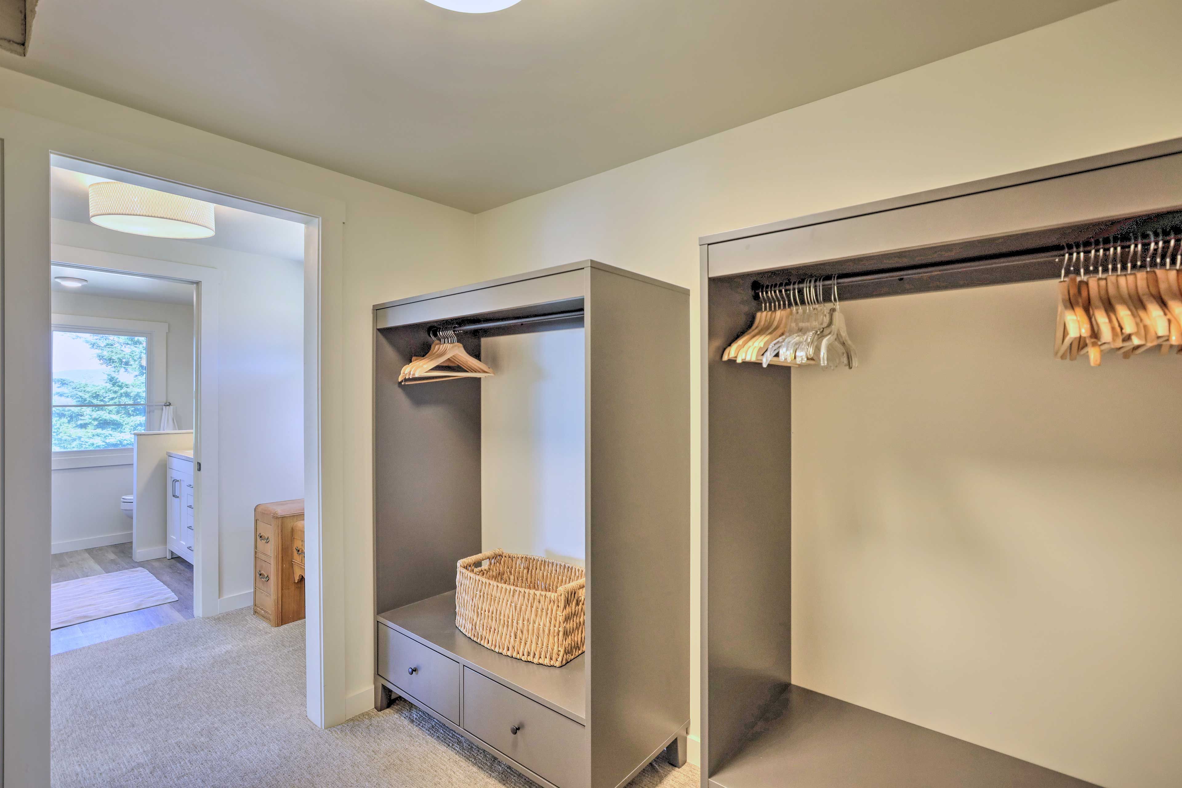 Bedroom 1 | Walk-In Closet
