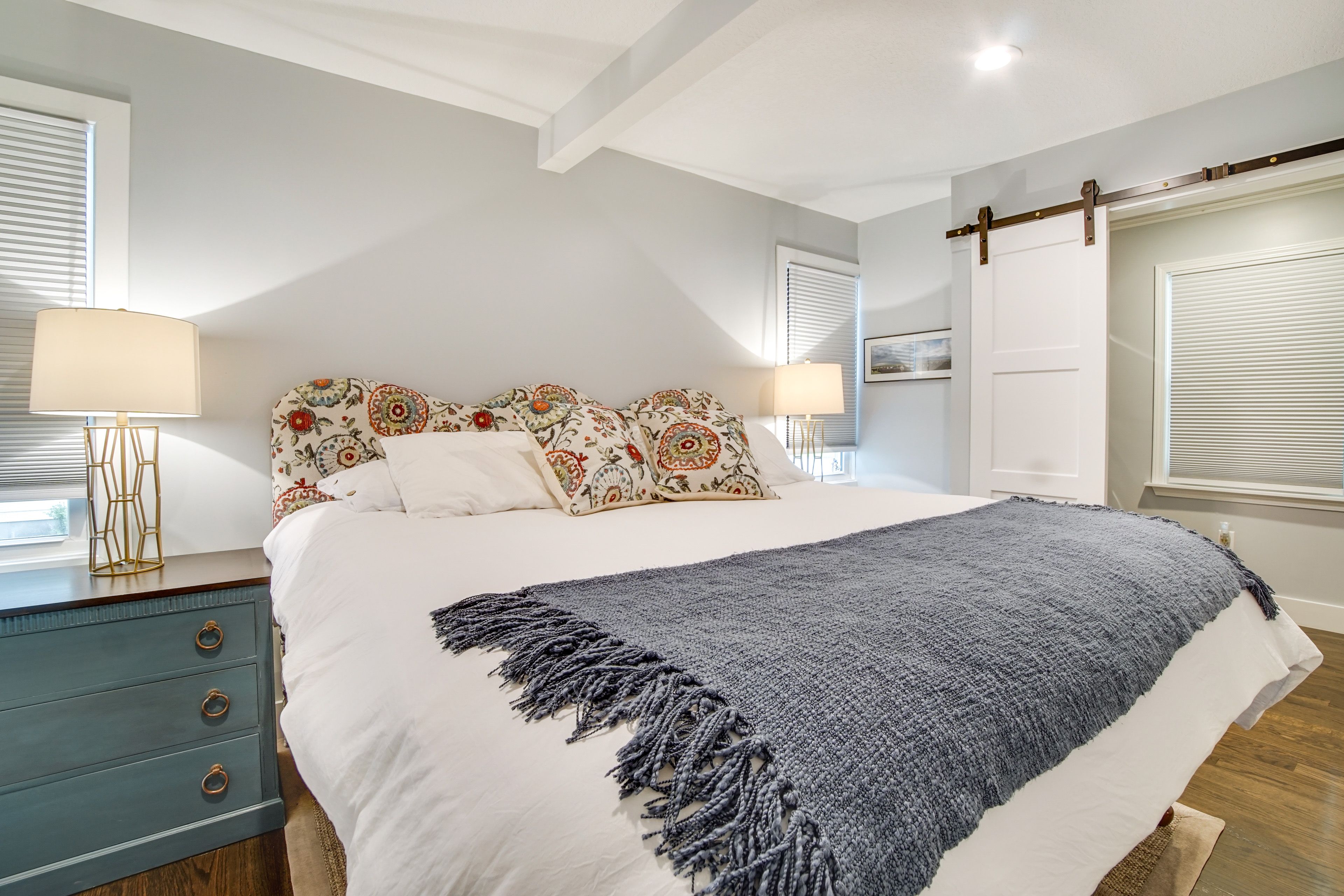 Bedroom | King Bed | 1st Floor | En-Suite Bathroom
