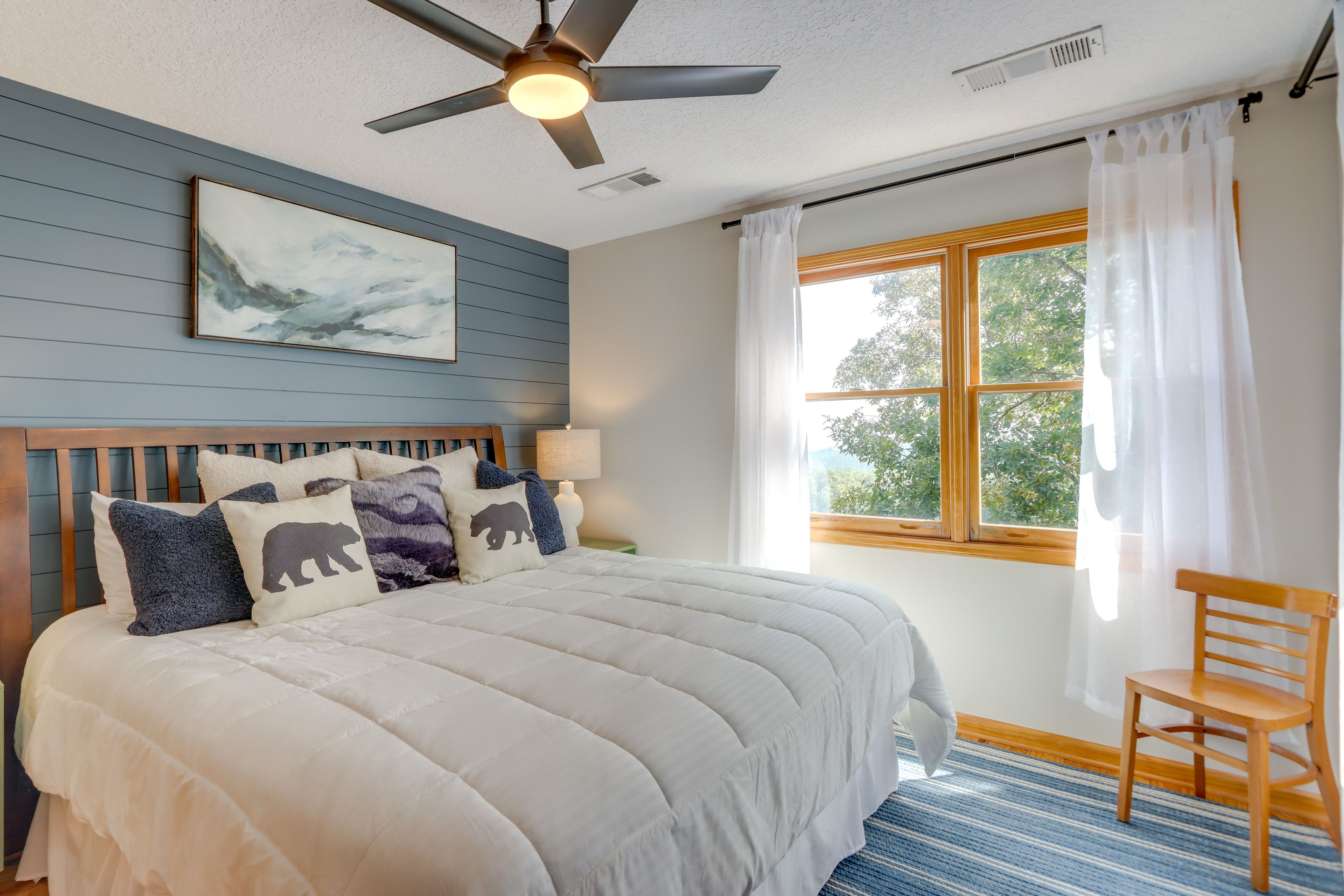 Bedroom 1 | King Bed | Second Floor | Fireplace