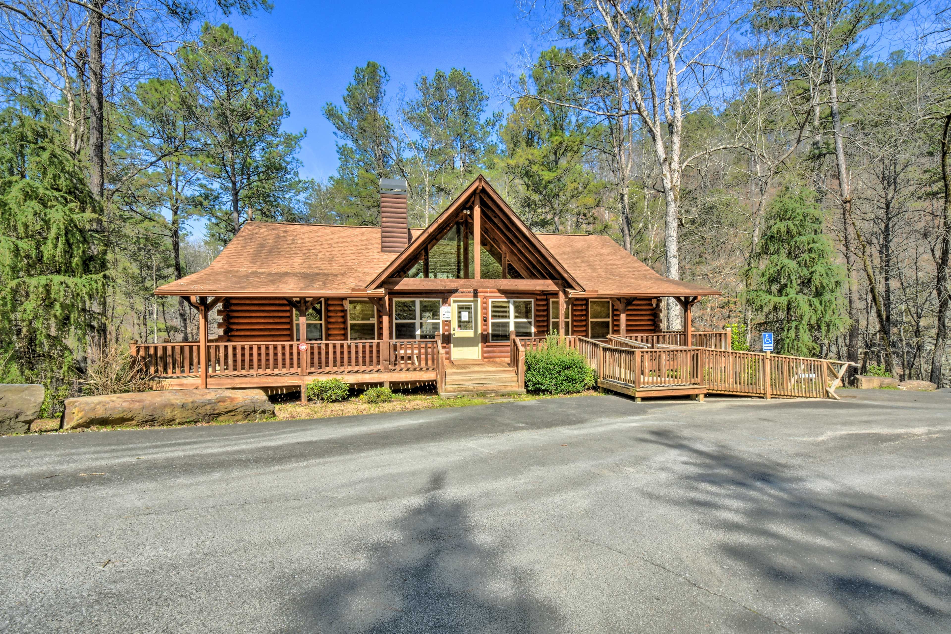 Talking Rock Creek Resort (~9 Miles) | Clubhouse