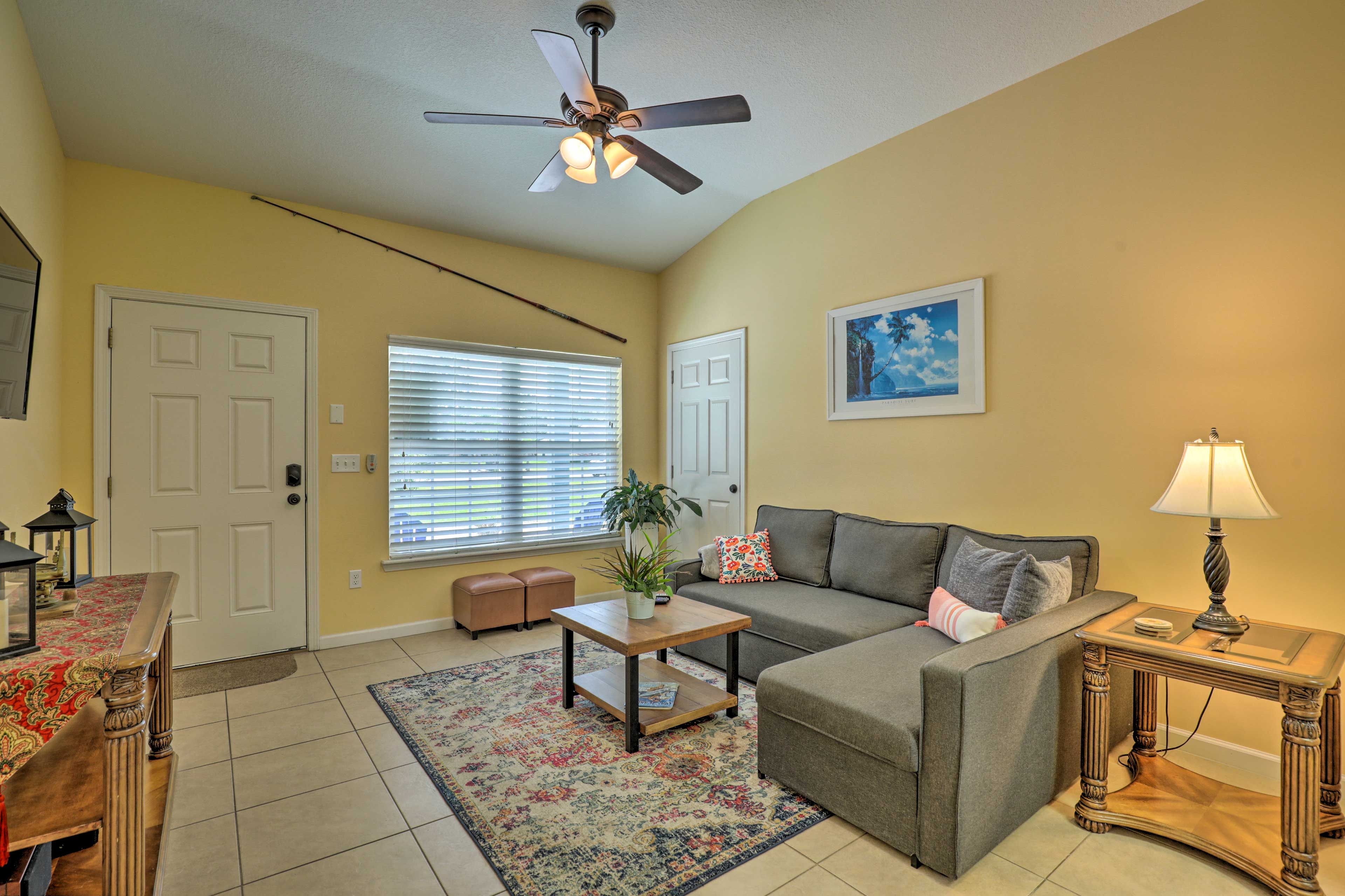 Living Room | Free WiFi