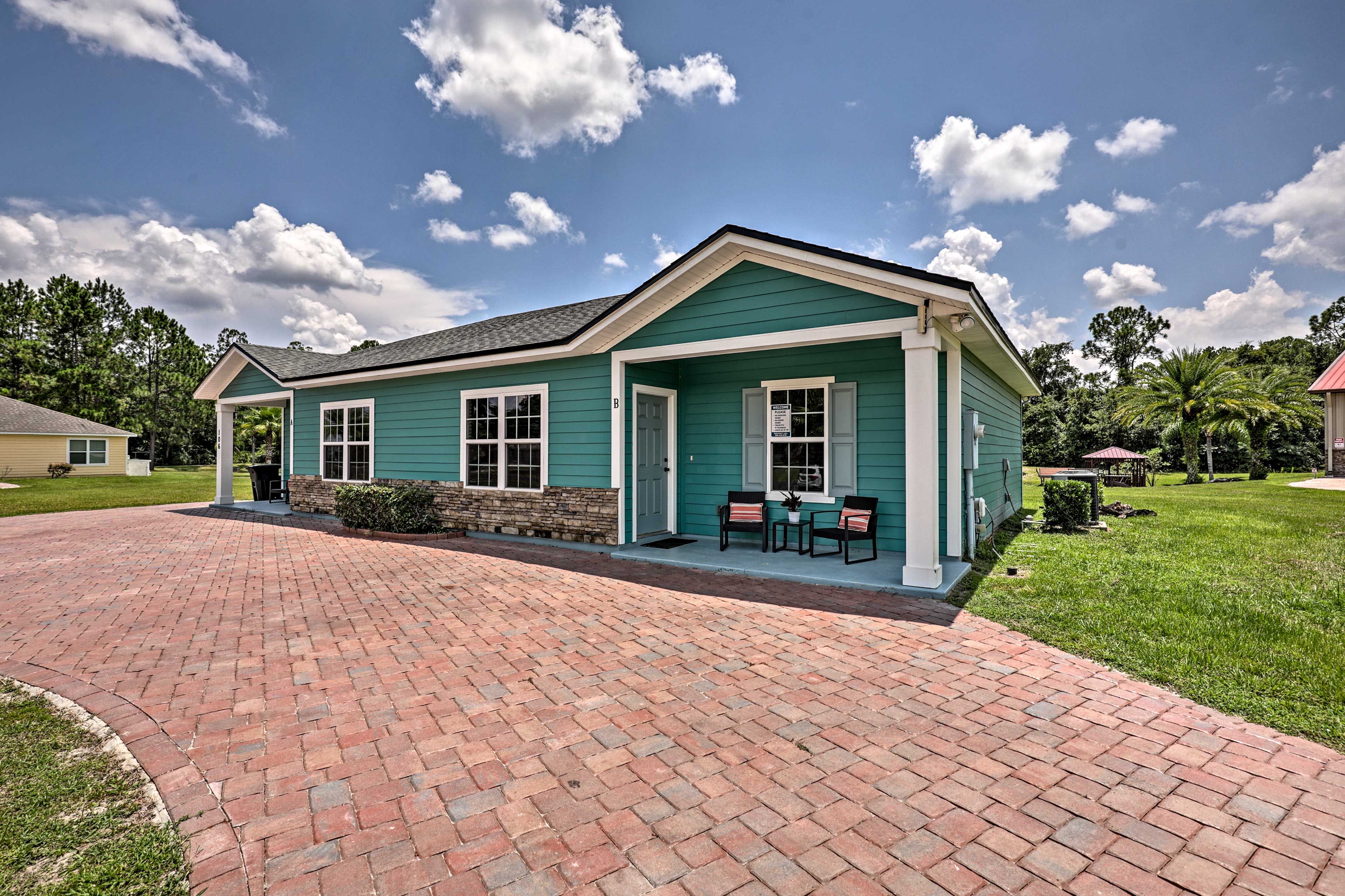 Home Exterior | 1,200 Sq Ft