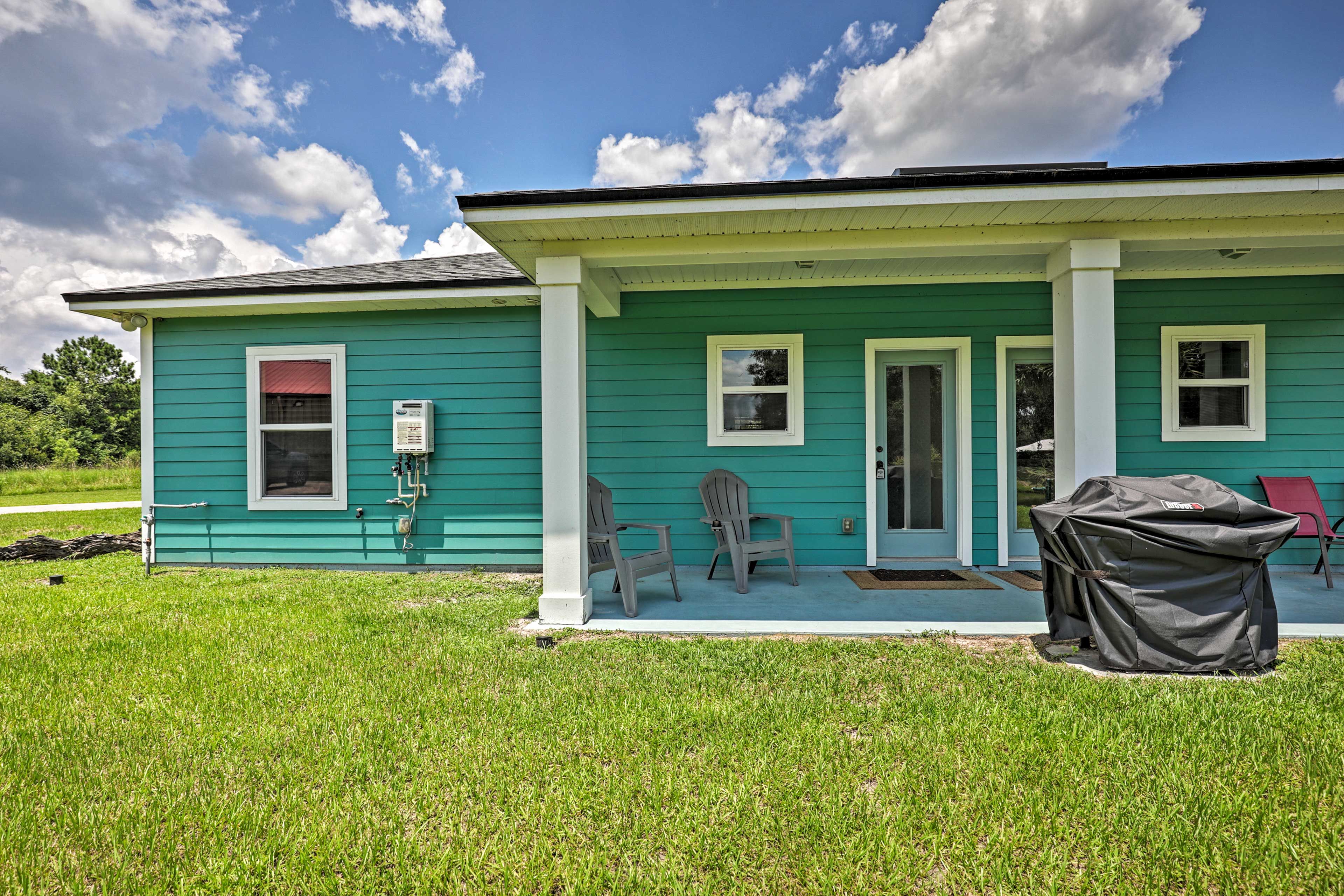 Backyard | Covered Porch