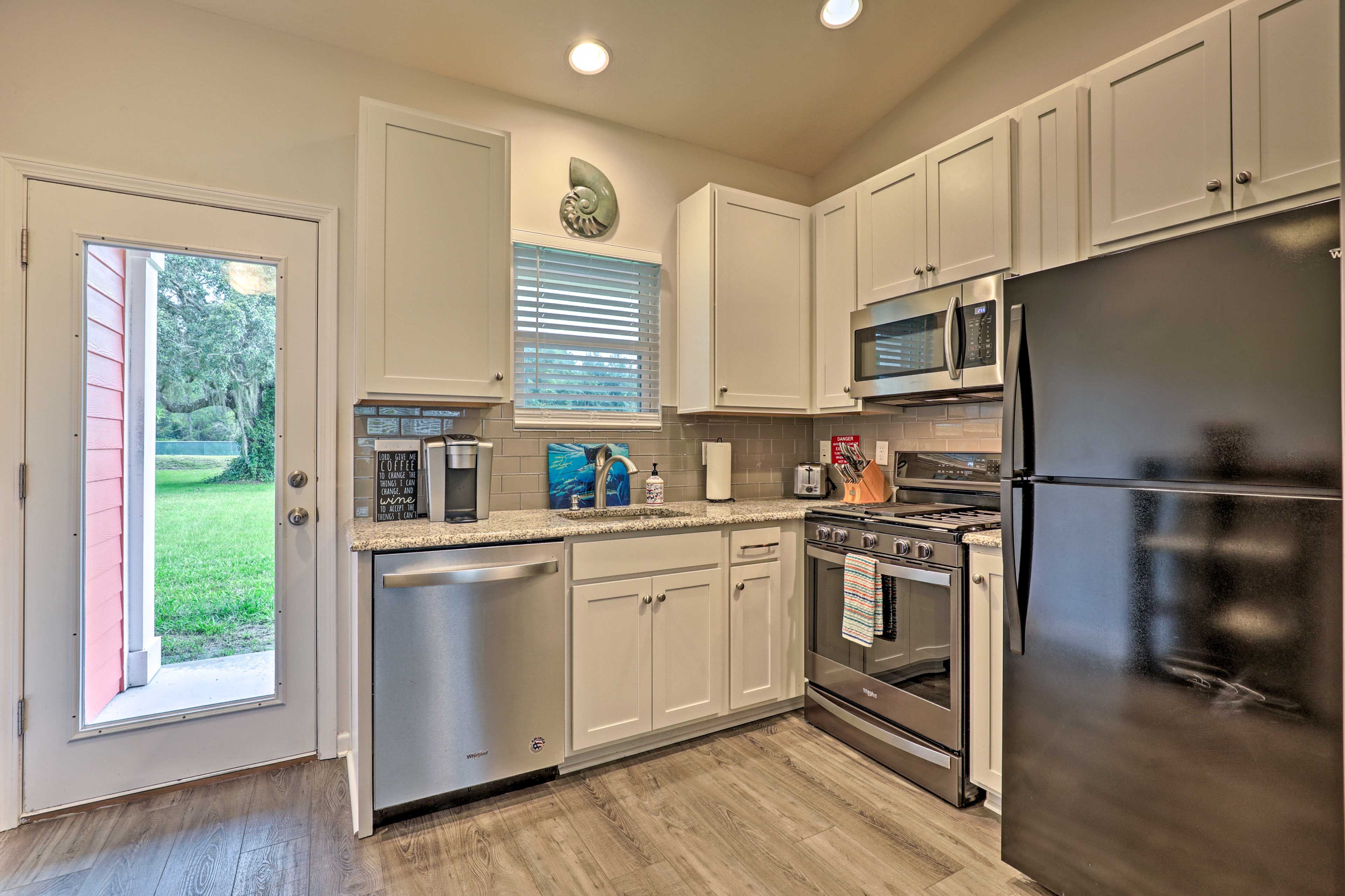 Fully Equipped Kitchen | Cooking Utensils | Pots & Pans