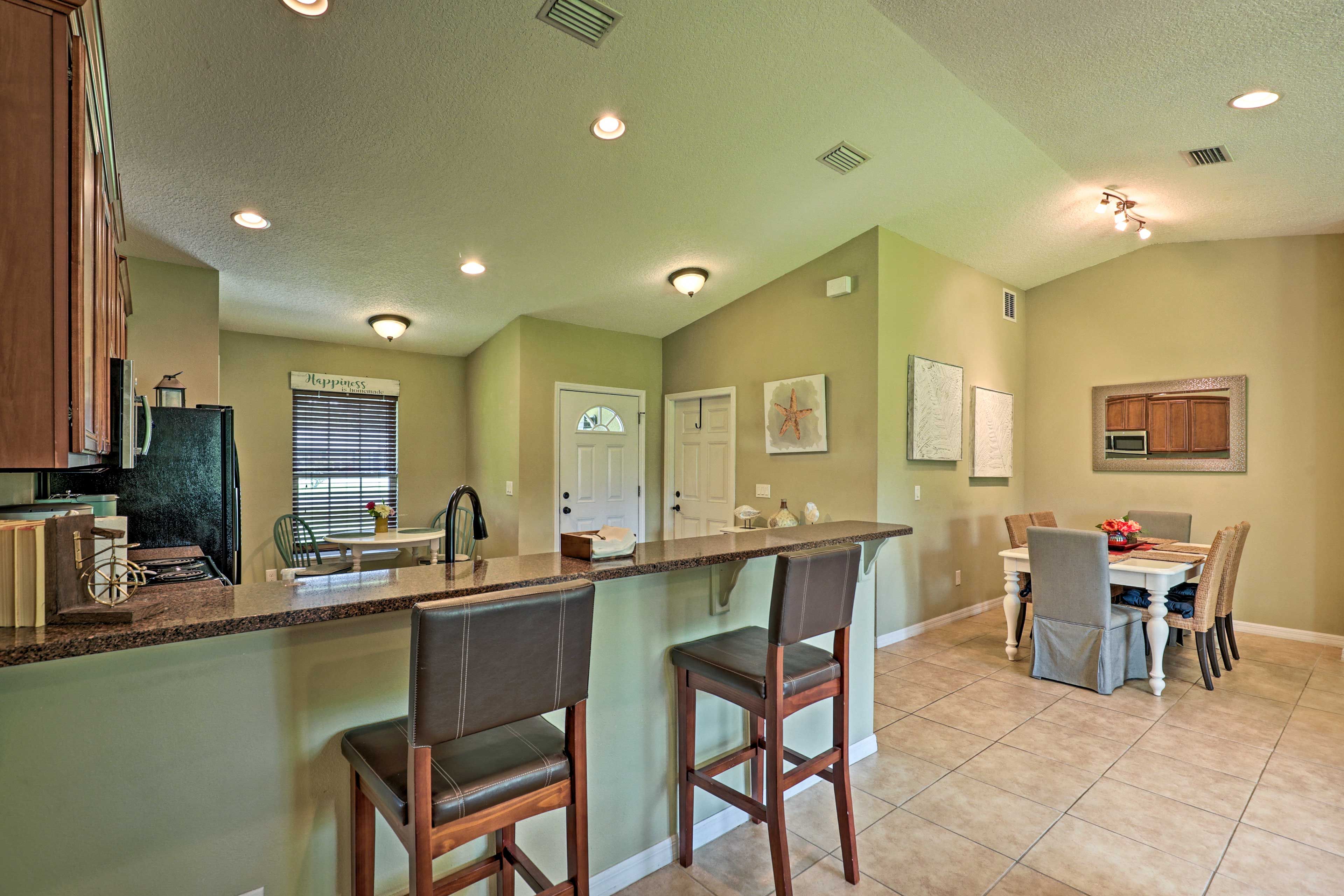 Fully Equipped Kitchen & Dining Areas