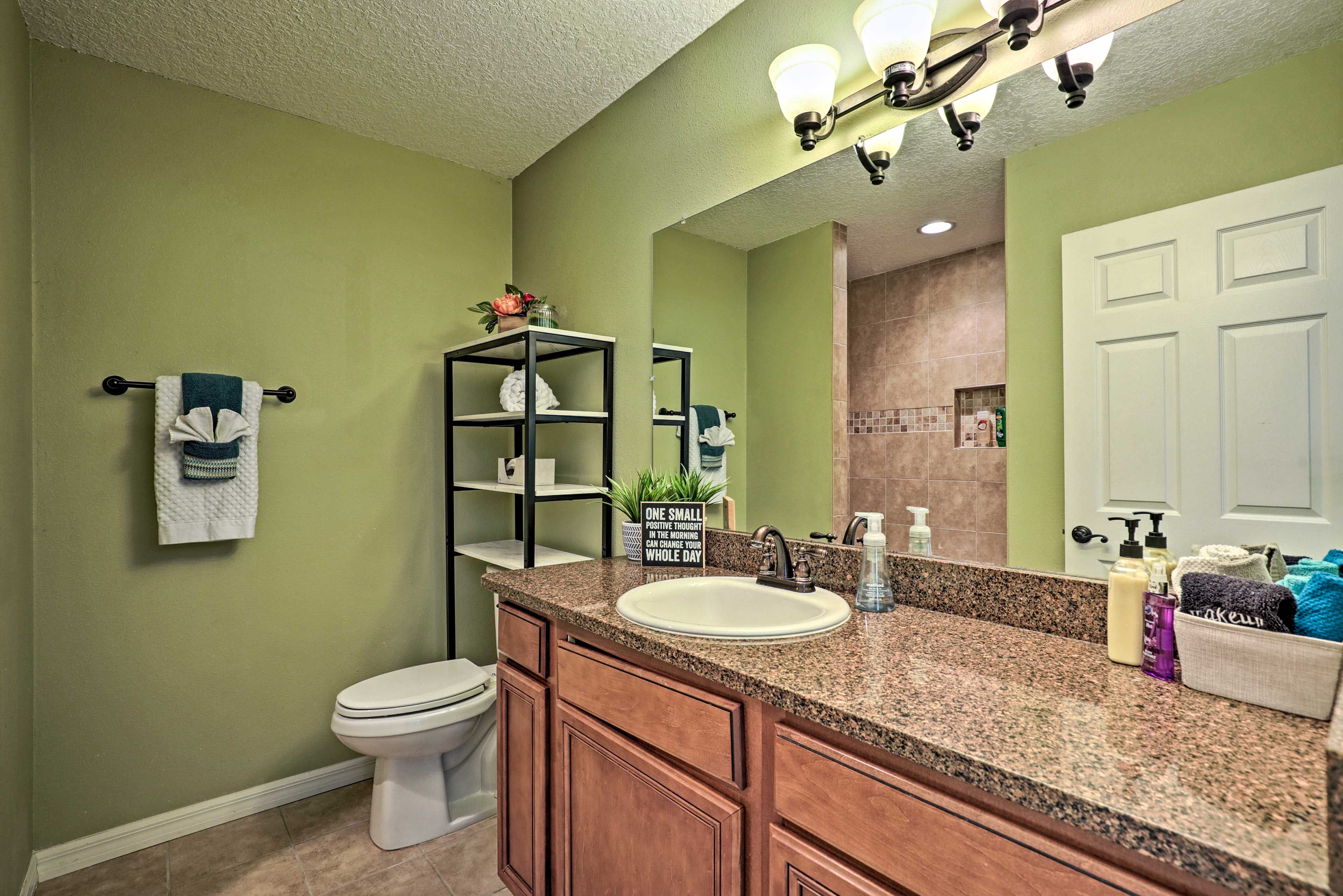 Full Bathroom | Hair Dryer
