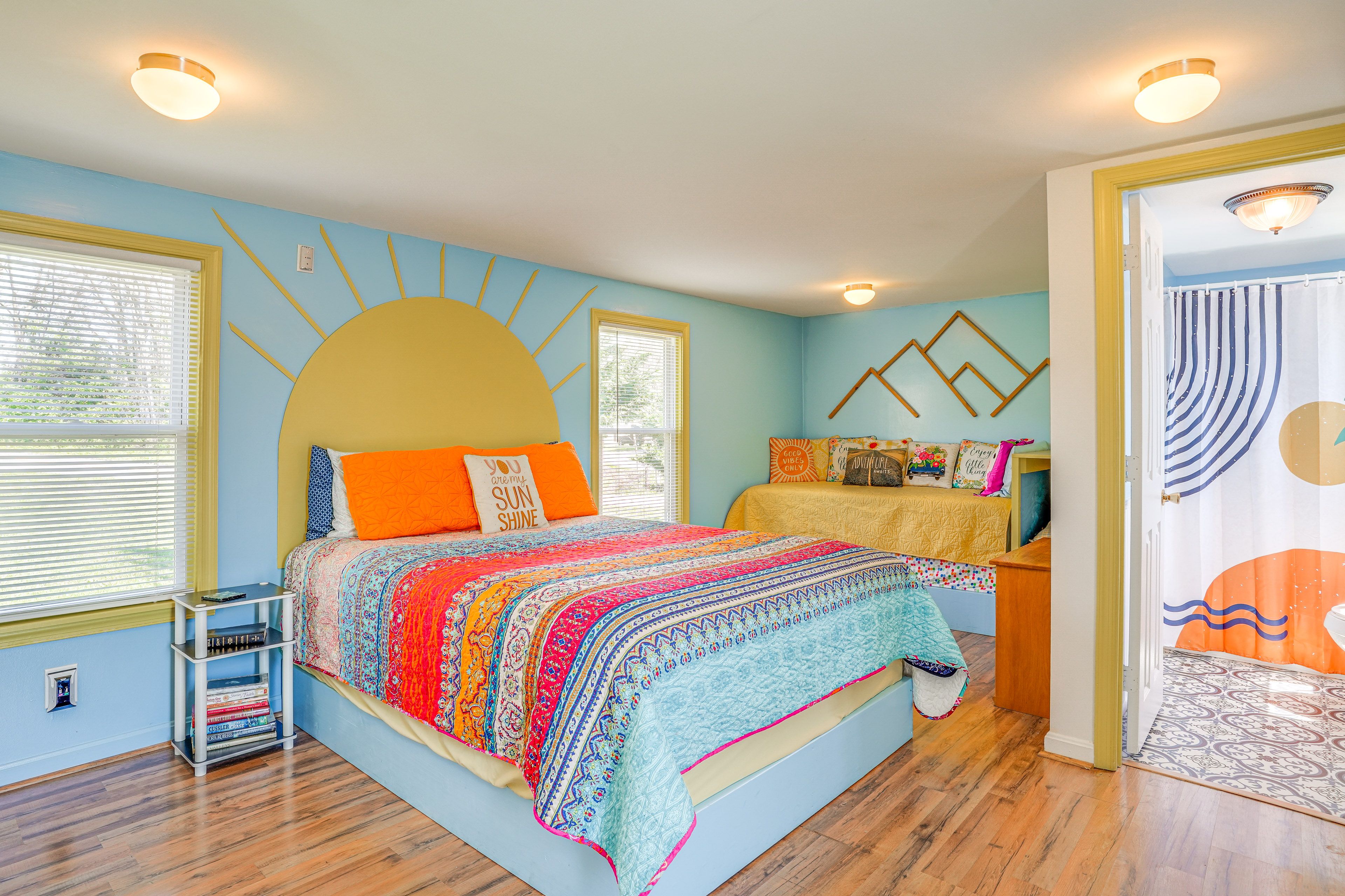 Studio | Queen Bed | Twin Bed | Linens Provided