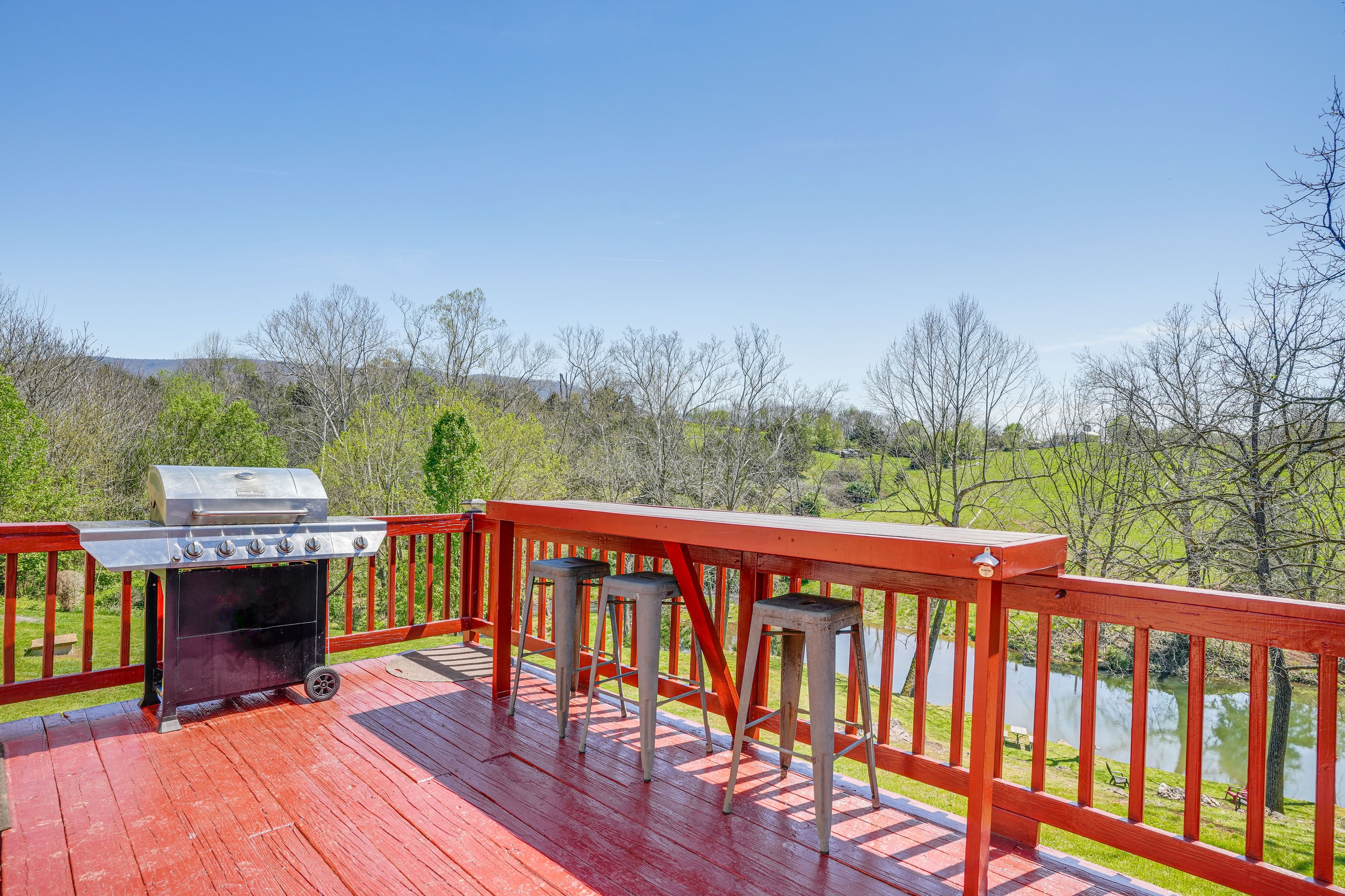 Private Deck | Gas Grill | River Views