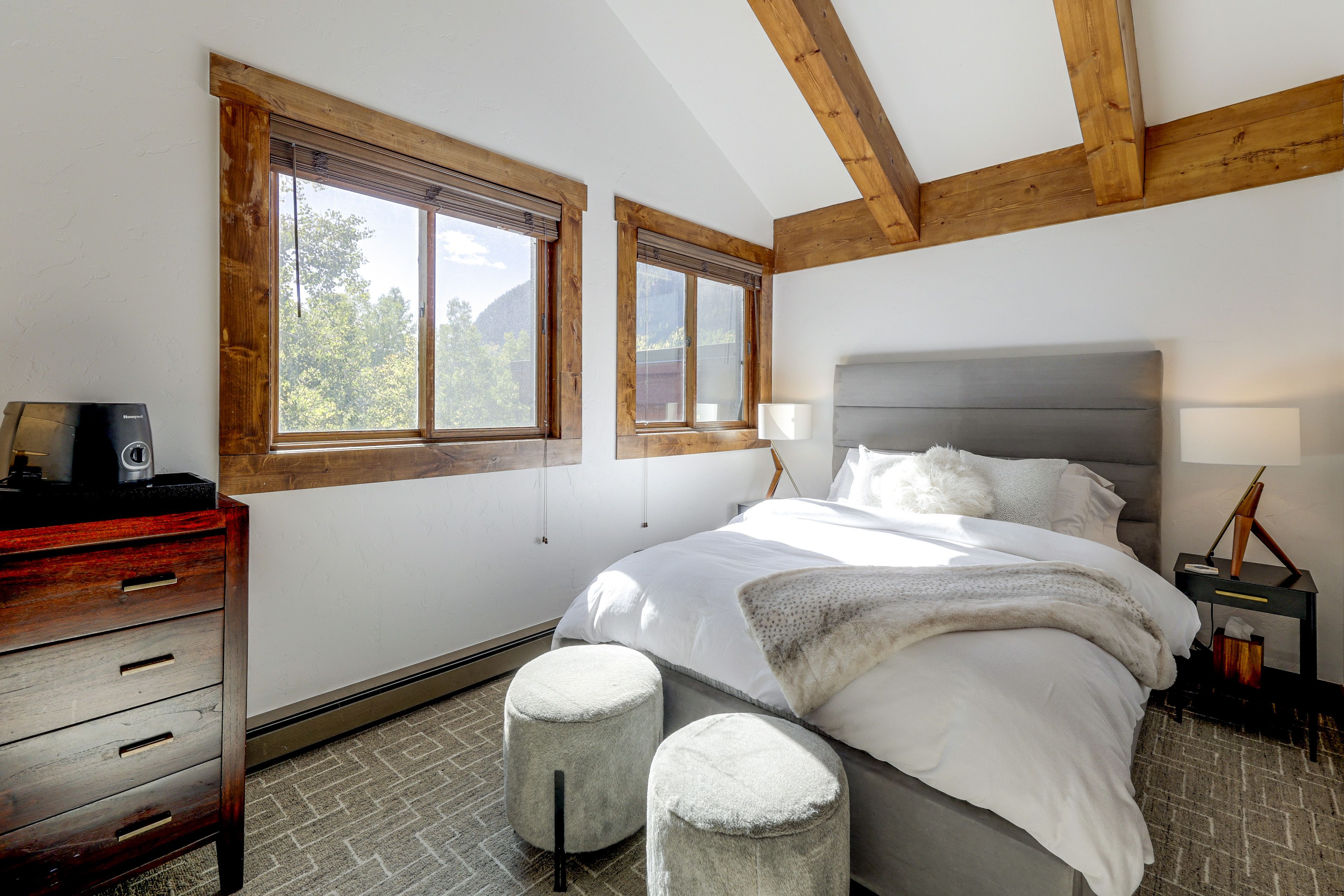 Bedroom 2 | Queen Bed | Upper Level