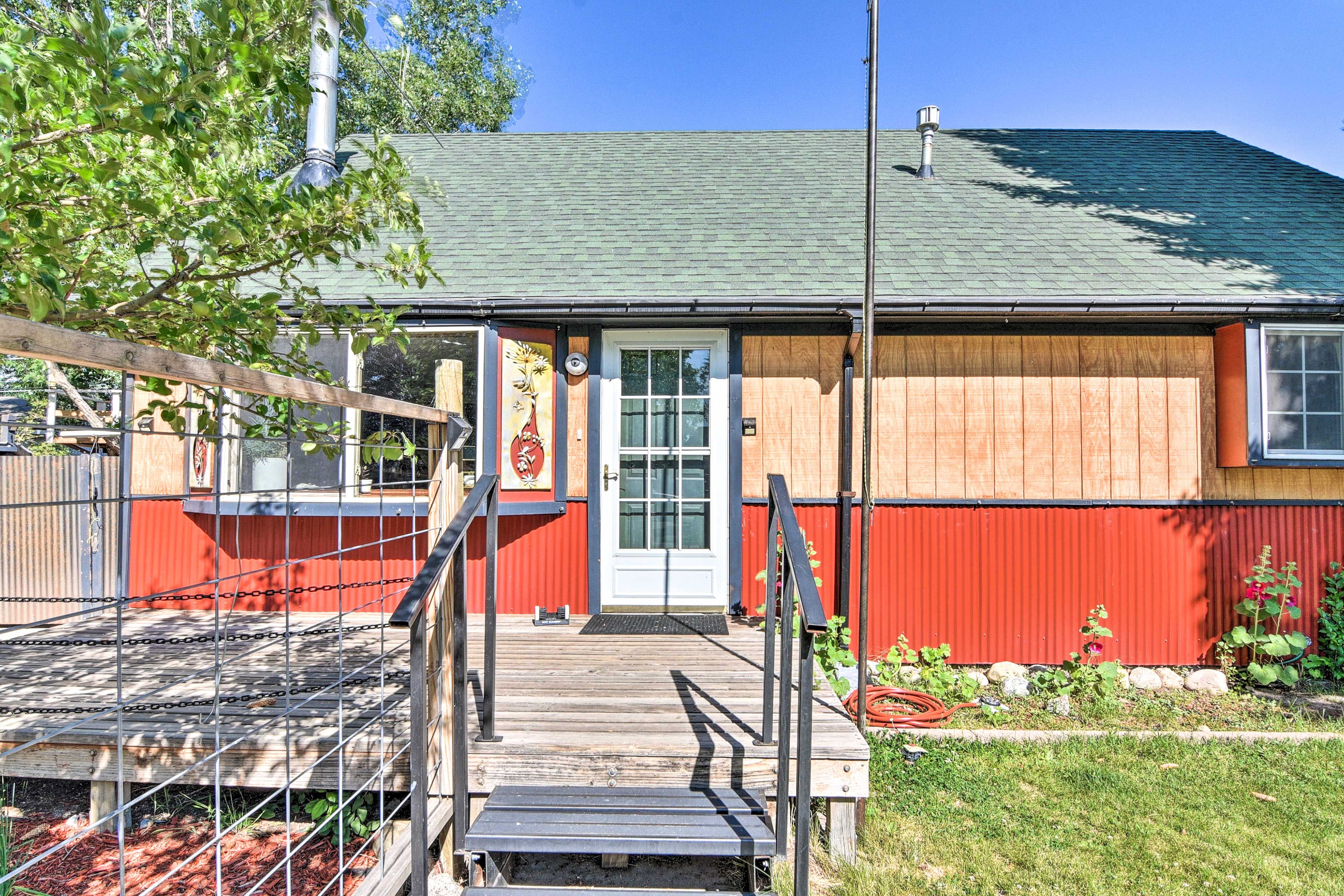 Front Porch | Stairs Required | Keyless Entry