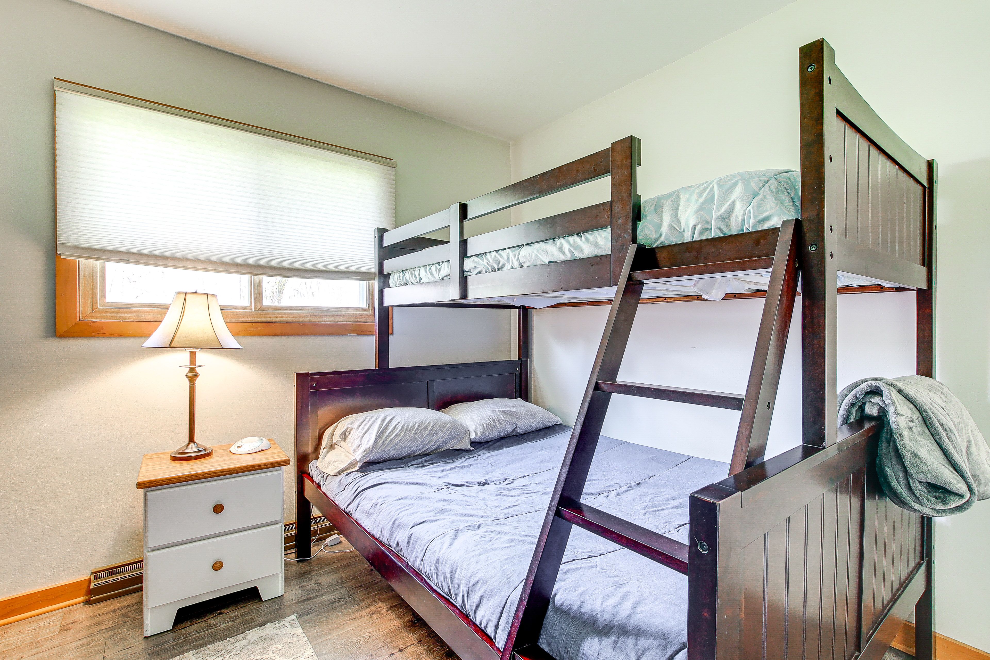Bedroom 3 | 2 Twin/Full Bunk Beds