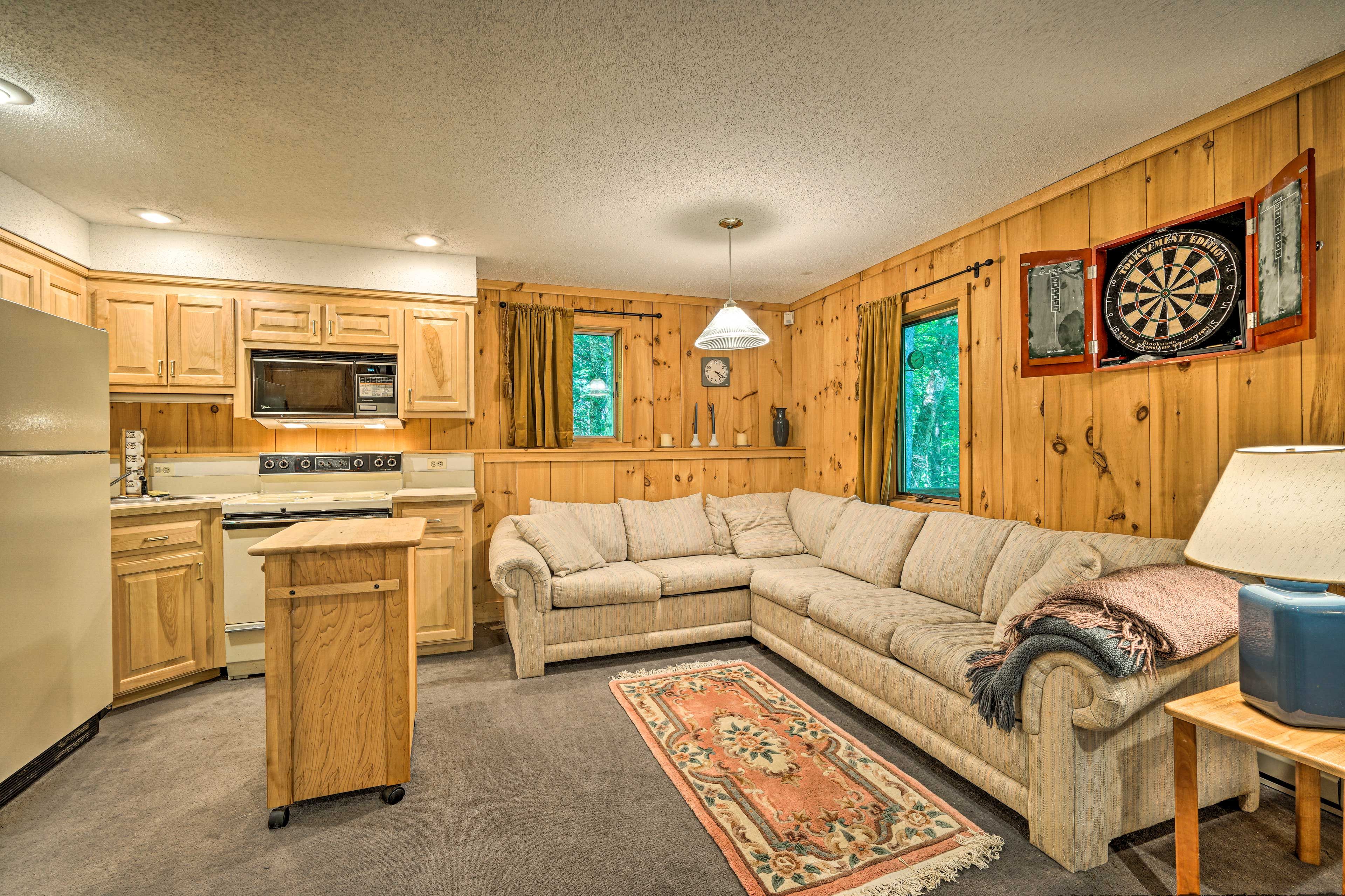 Basement | Kitchenette