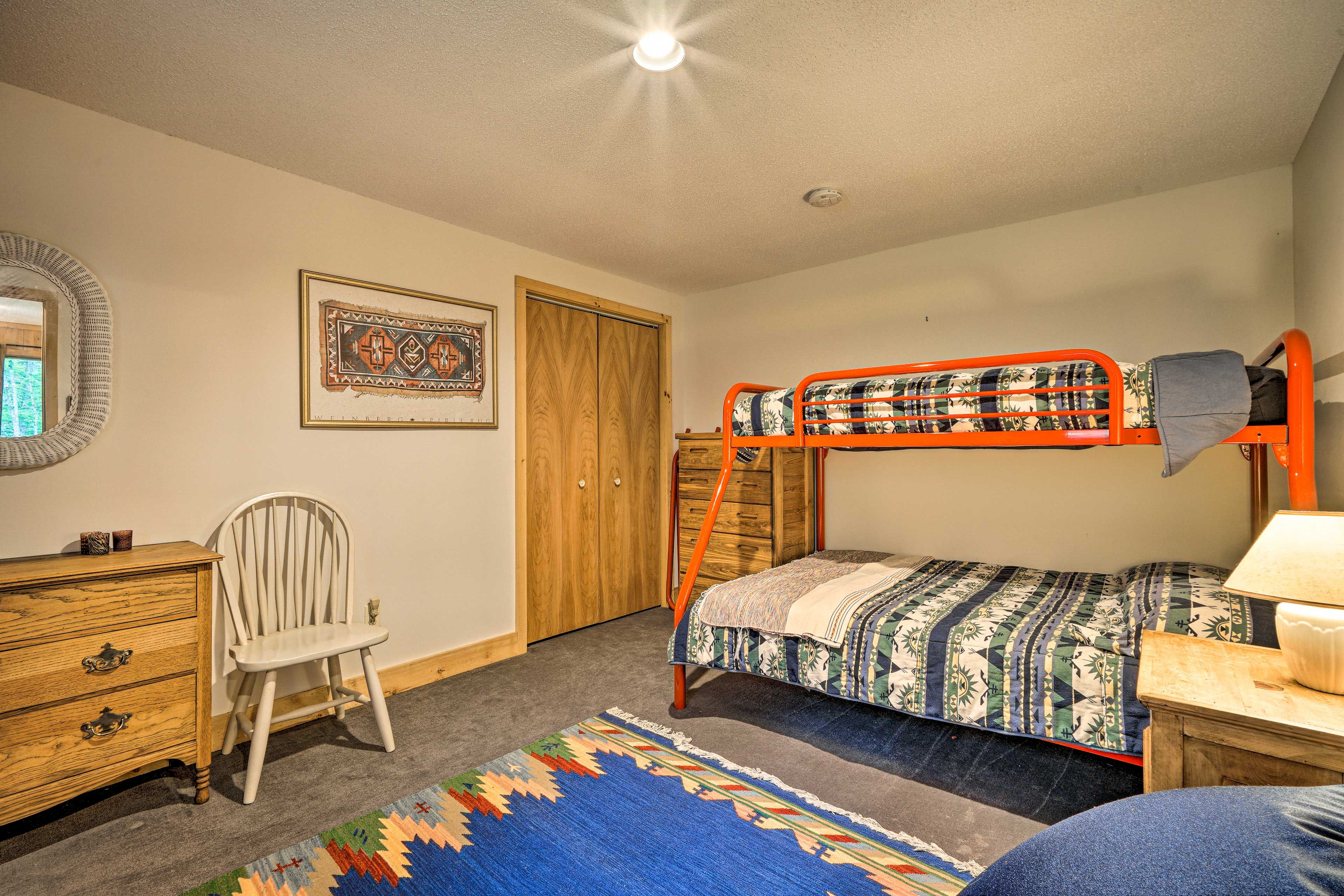 Bedroom 5 | Ground Floor | Twin/Full Bunk Bed