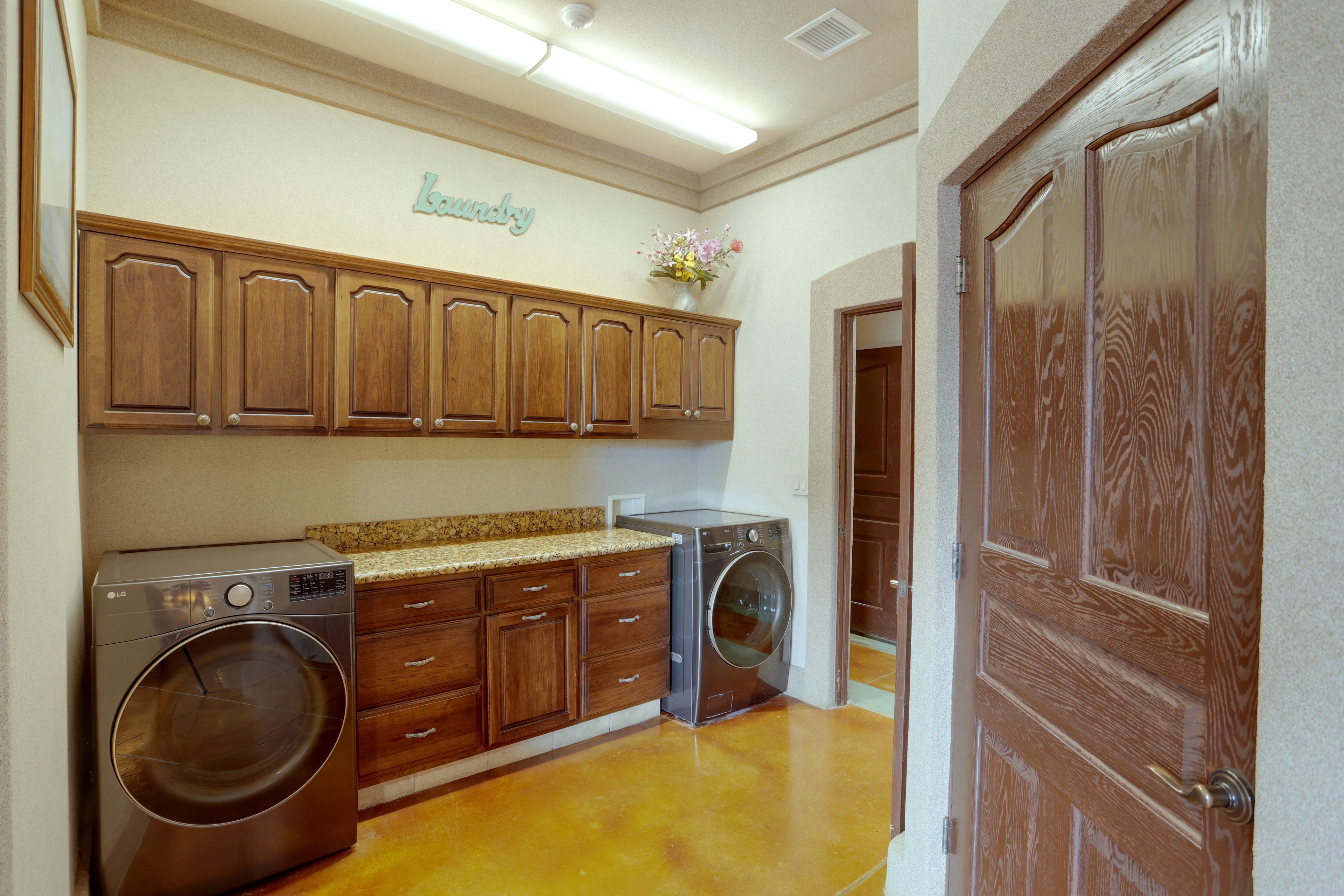 Laundry Room | Detergent Provided
