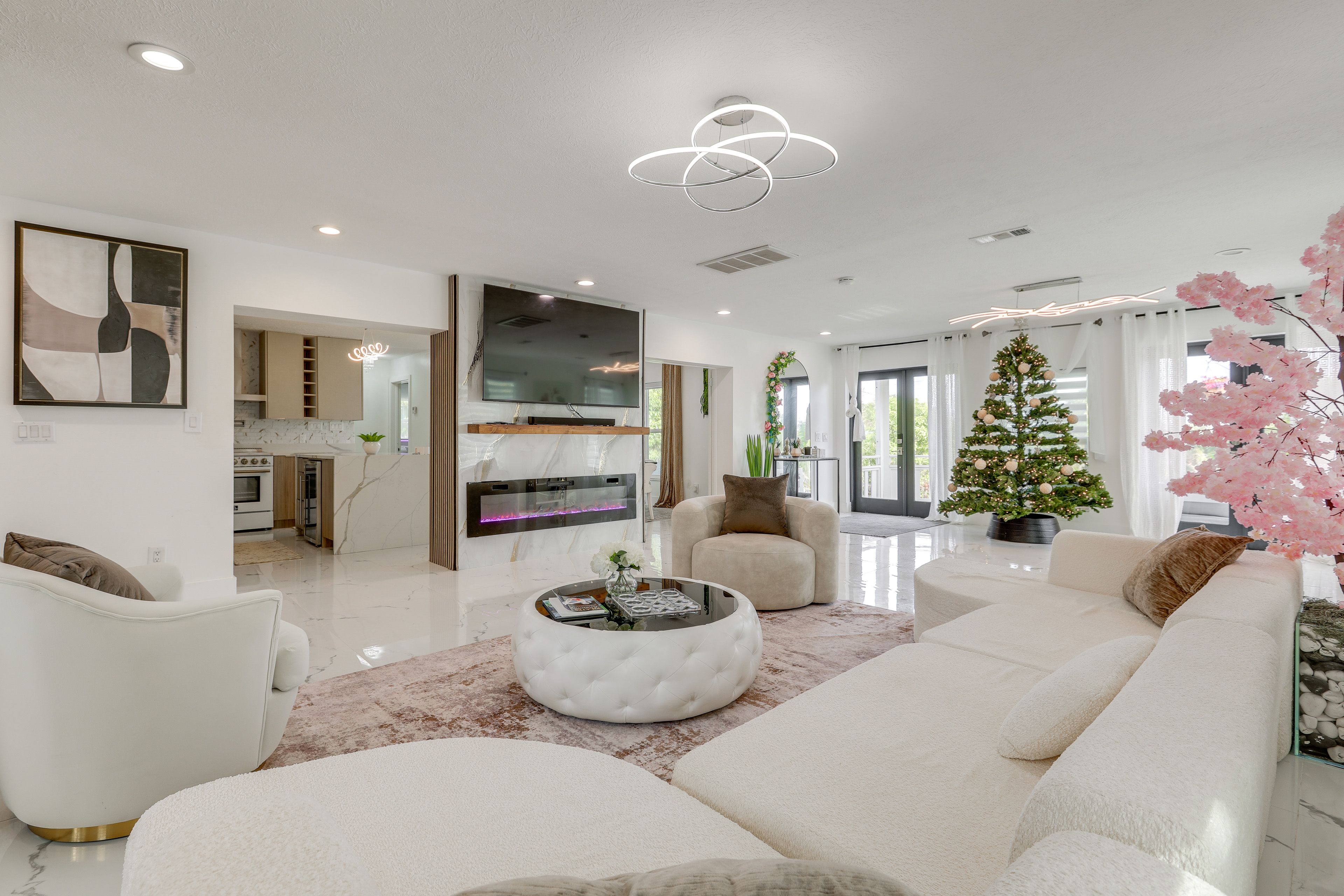 Living Room | Smart TV | Free WiFi | 1st Floor