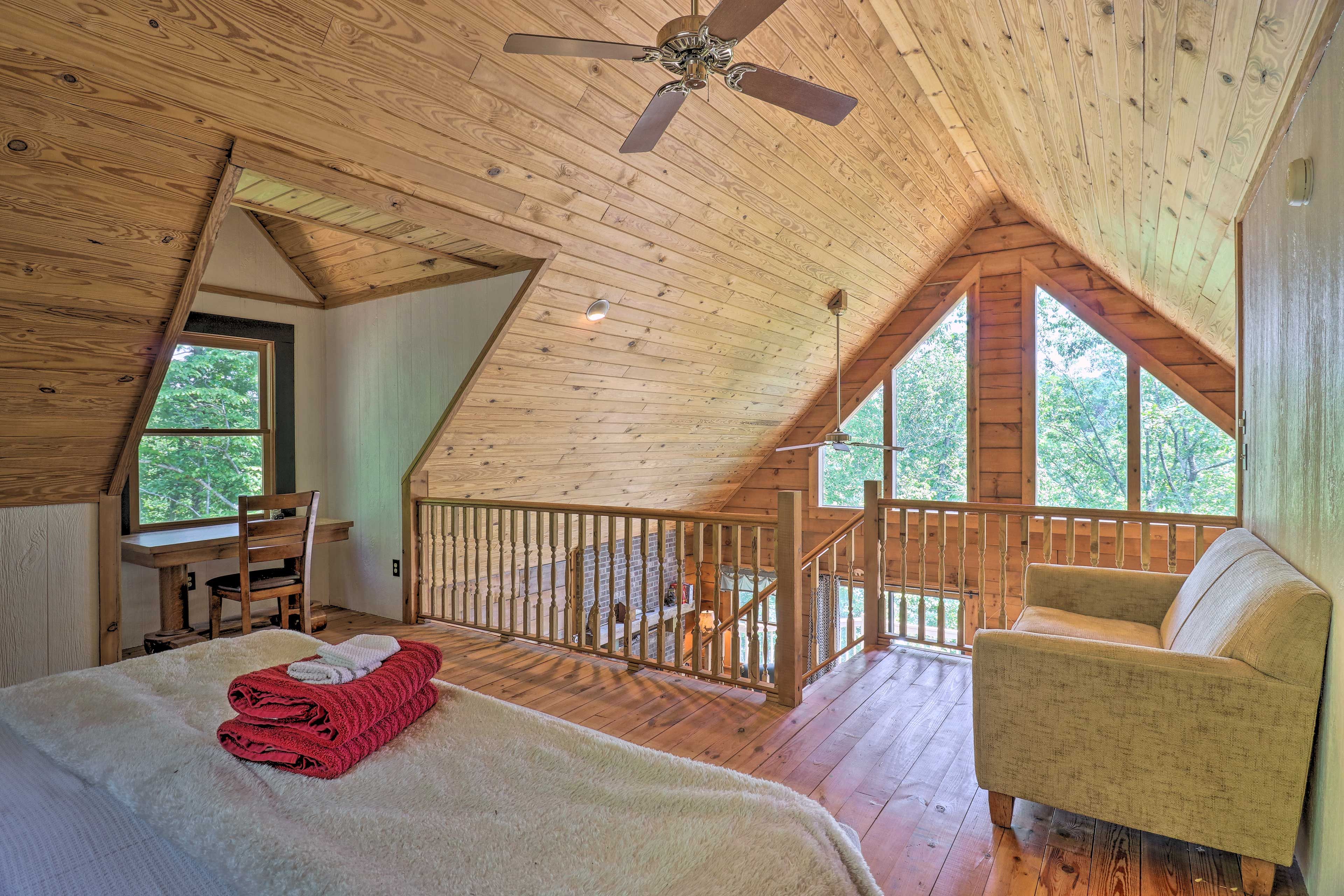 Bedroom 1 | Loft | King Bed