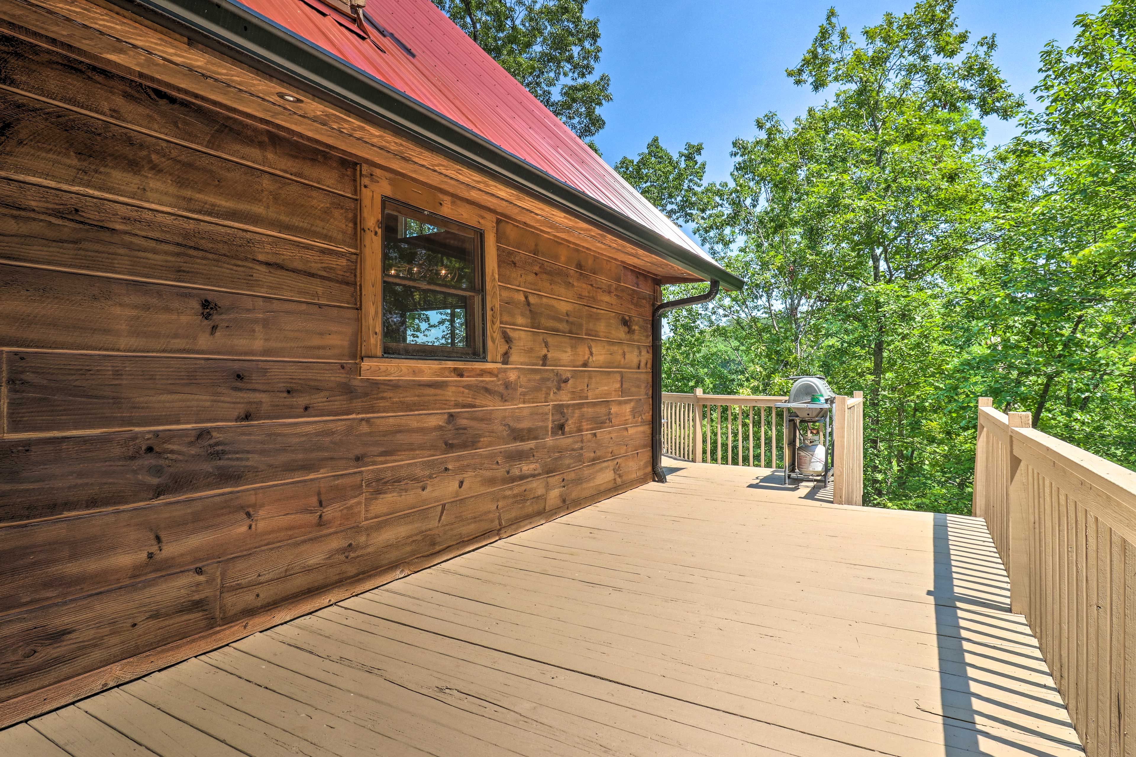 Wraparound Deck